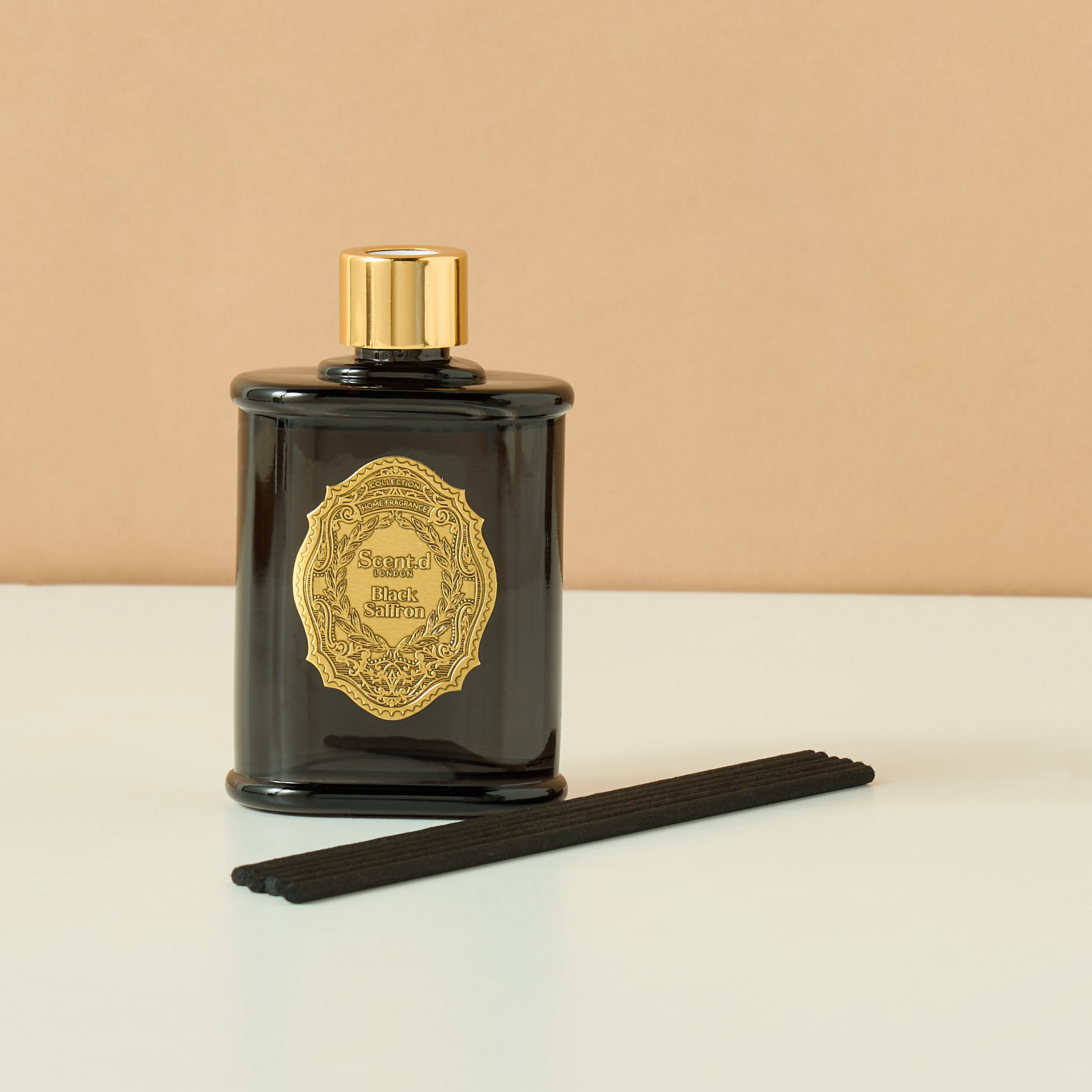 طقم هدايا شمعة معطرة وموزع عطور بالأعواد أورينتال لوكس بلاك زعفران قطعتين من سنت.دي لندن-household-homefragrance-fragrancegiftset-image-2