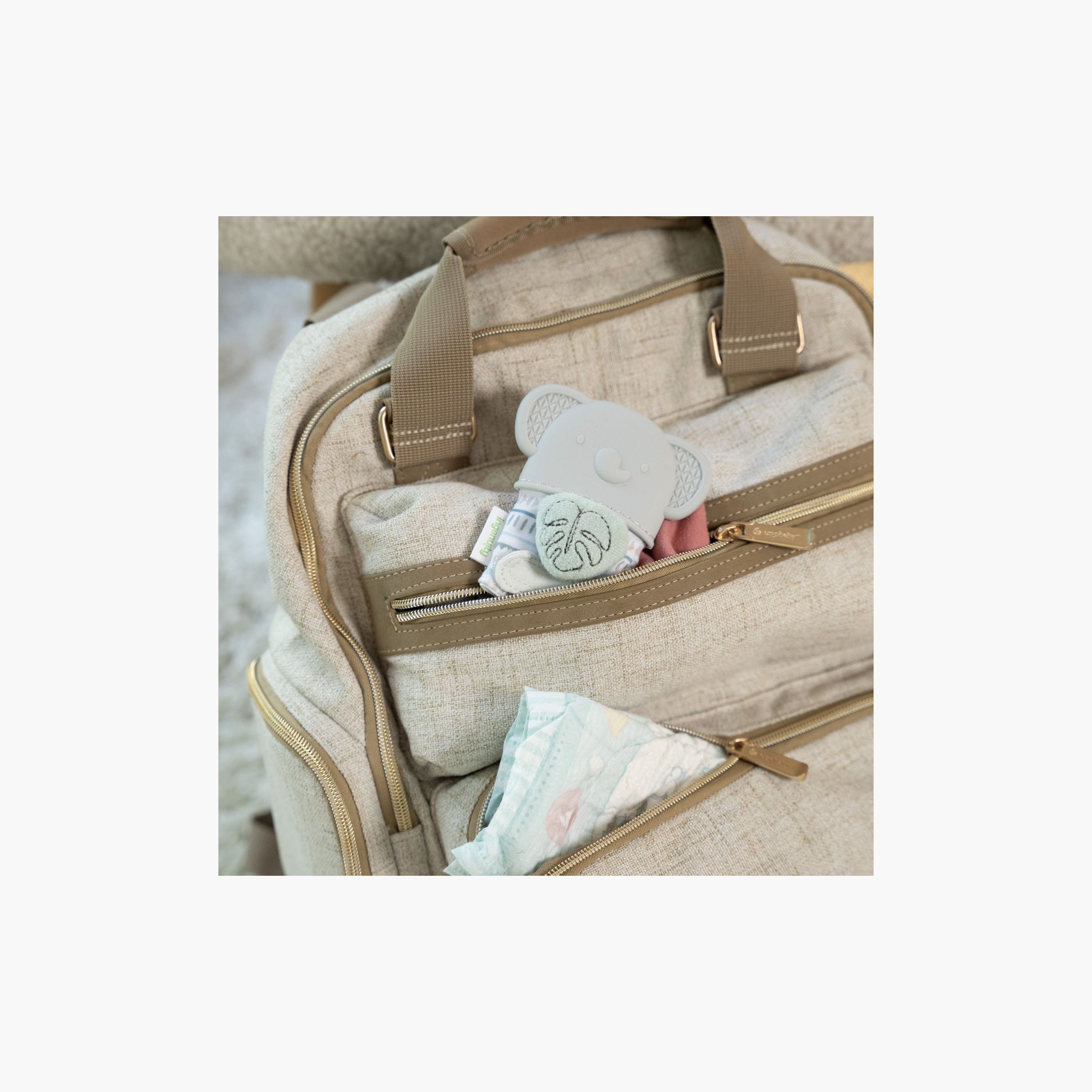 قفاز التسنين وخشخيشة الخالية من مادة BPA من إنجينيويتي - فيل-toys-babyandtoddlertoys-rattlesandteethers-image-5