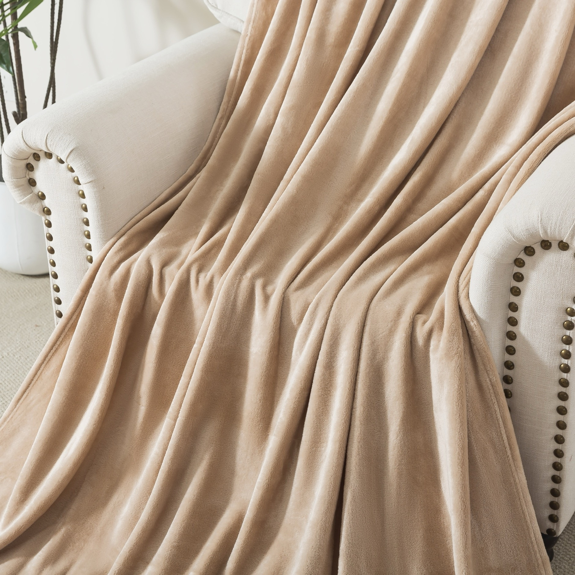 بطانية فلانيل مخملية فاخرة - 150×200 سم-household-bedding-blankets-image-2