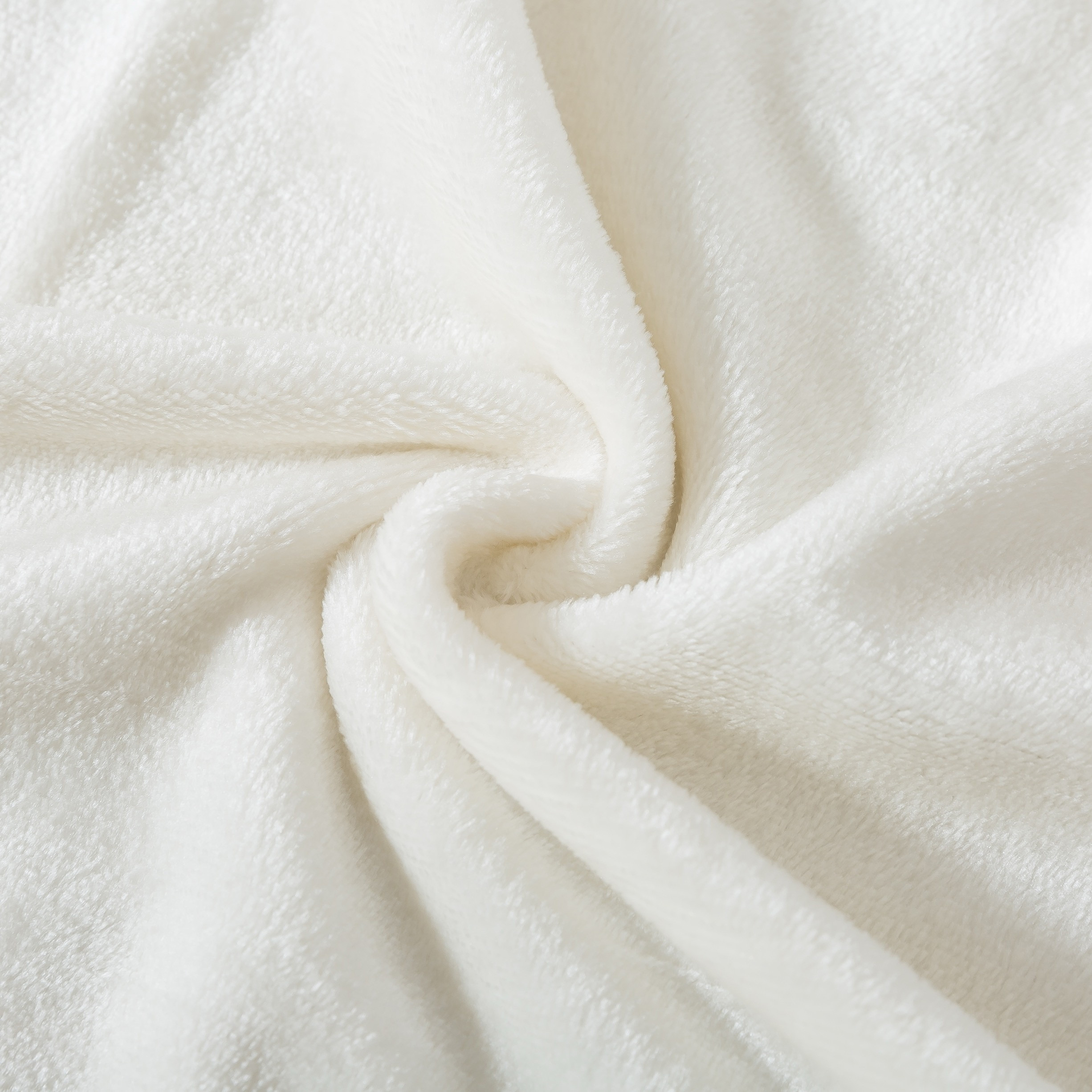 بطانية فلانيل مخملية ناعمة من لاكشري - 200x200 سم-household-bedding-blankets-image-5