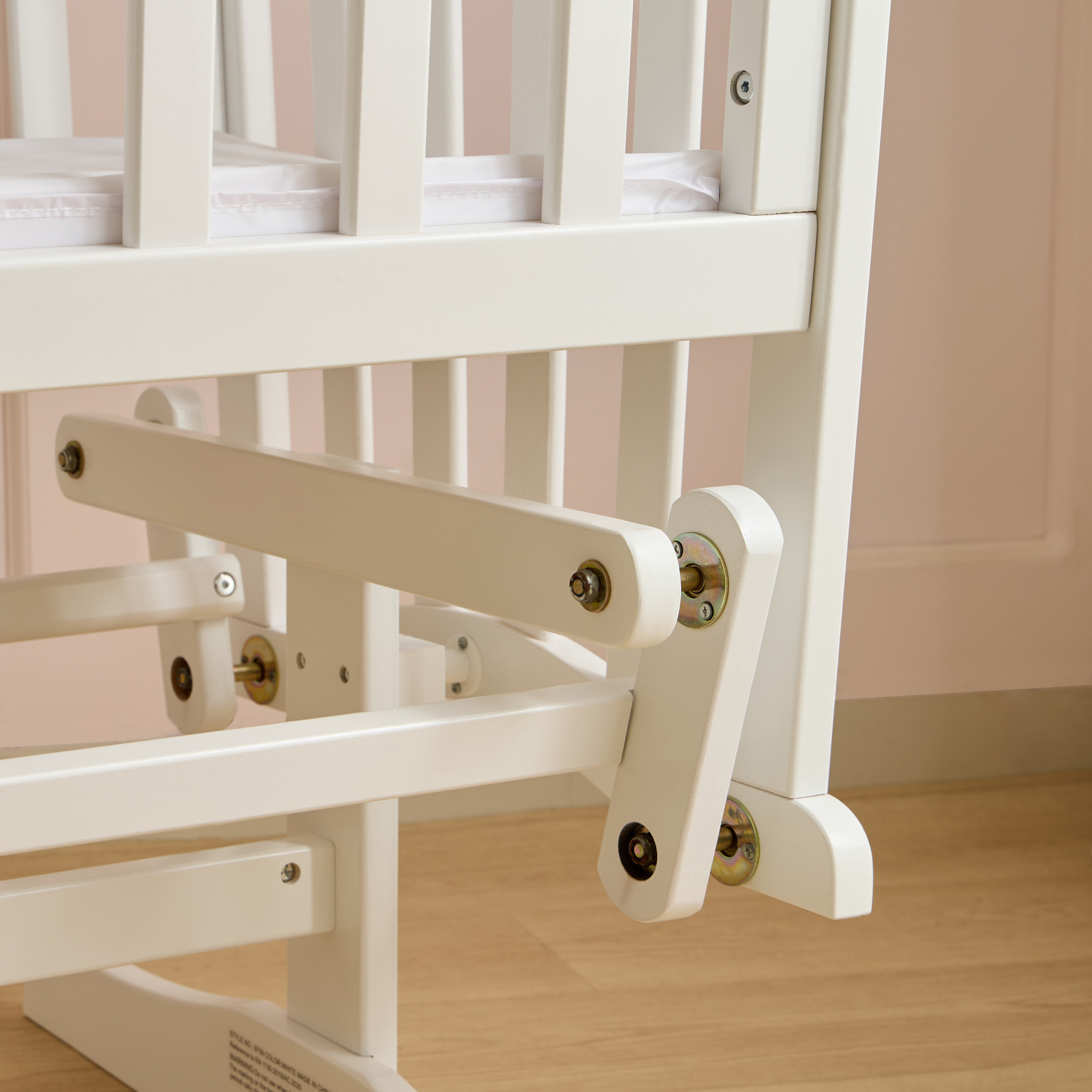 سرير أطفال بأرجوحة متوازية خشب من جيجلز- 72×15×92 سم-baby-nursery-furniture-cribsandbeds-bassinets-image-6