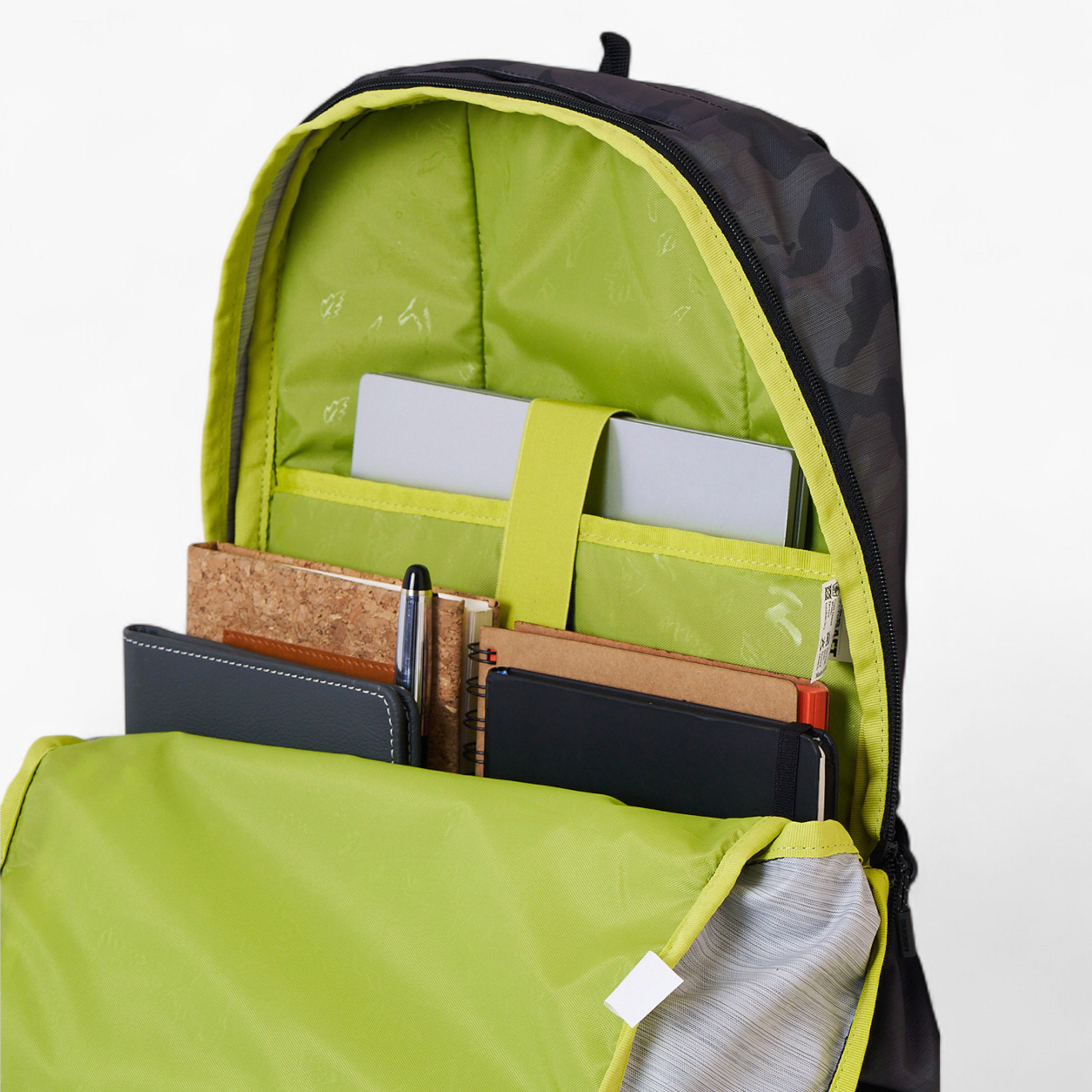 شنطة ظهر بطبعات تمويه مع حمالات كتف قابلة للتعديل من وايلدكرافت - 24×32×47 سم-school-bagsandbackpacks-backpacks-image-10