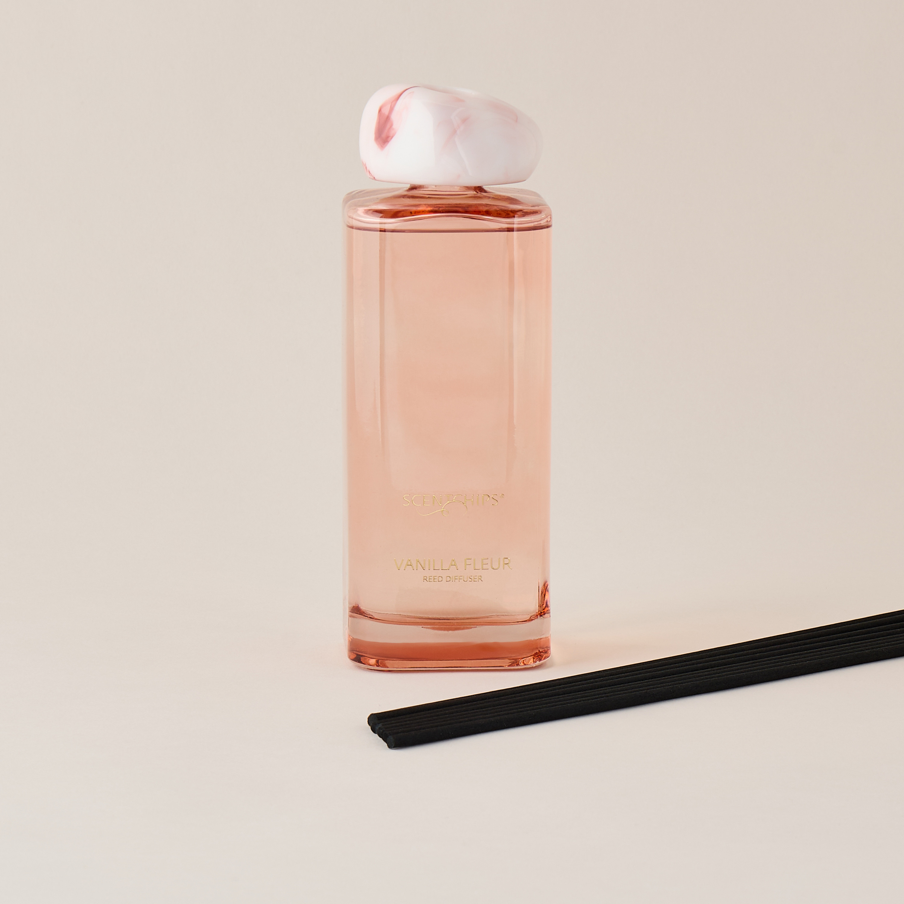 Scent.d London Sweet Vanilla Reed Diffuser - 500 ml-household-homefragrance-reeddiffusers-image-3