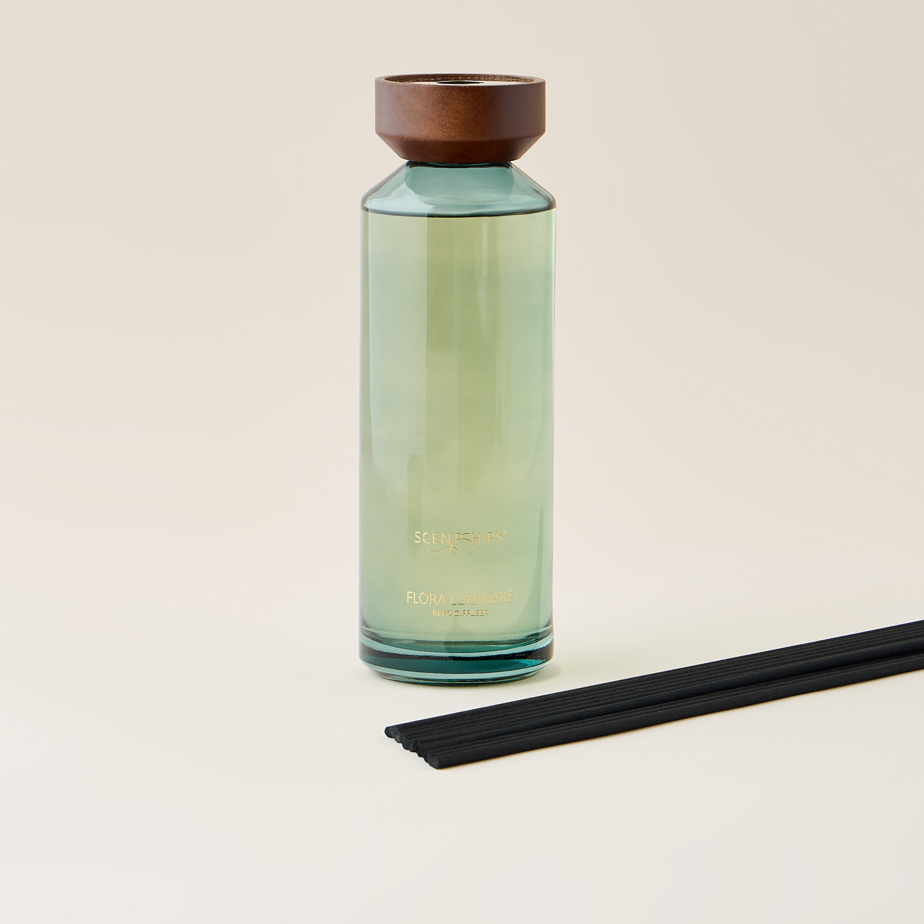 Scent.d London Sweet Vanilla Reed Diffuser - 500 ml-household-homefragrance-reeddiffusers-image-3