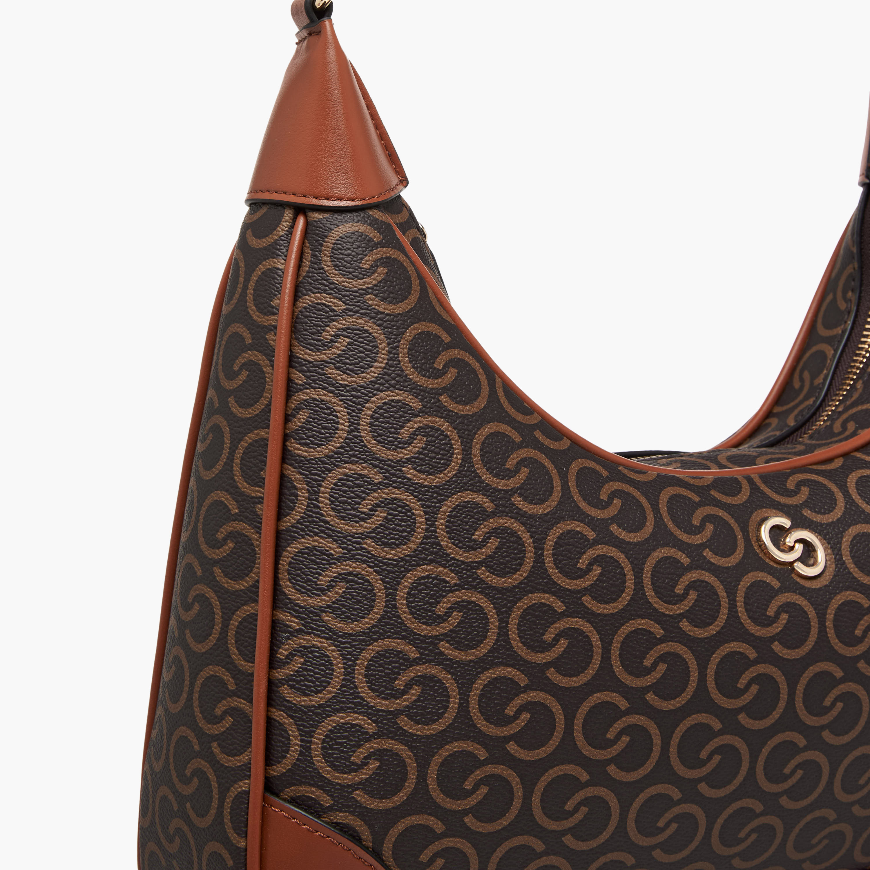 شنطة كتف بطبعات مونوجرام وحزام قابل للفصل من سيليست-women-bagsandwallets-handbags-image-6