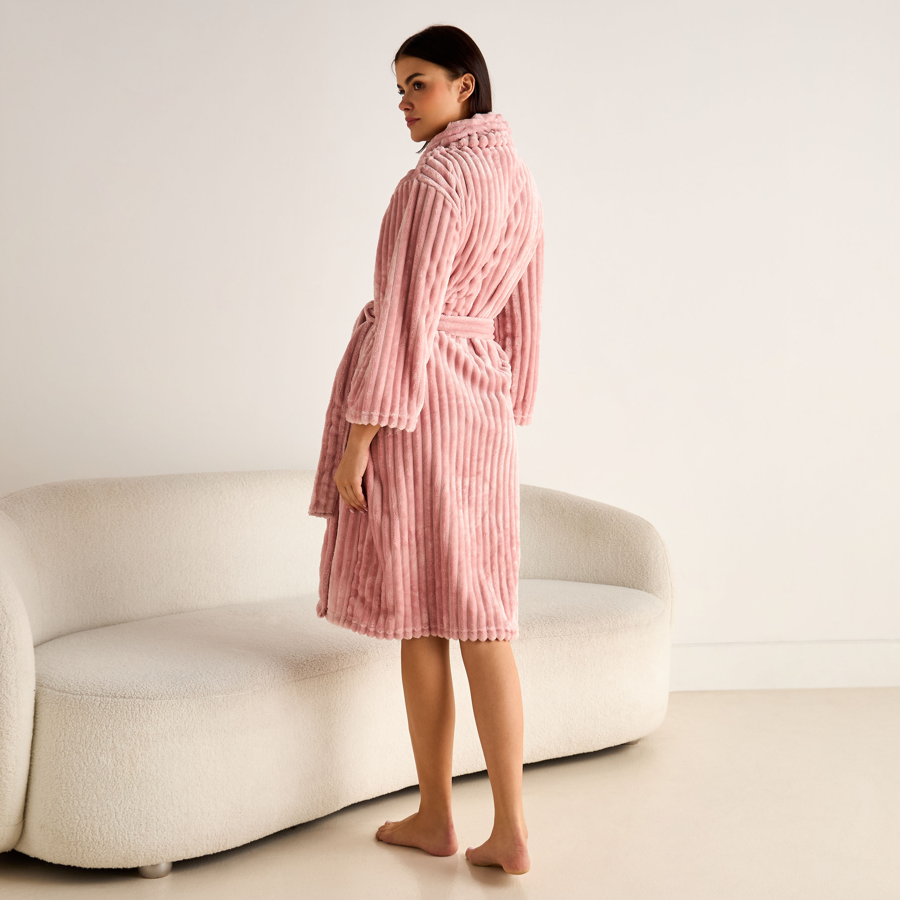 روب حمّام فلانيل مضلّع بارز الملمس مع جيوب-household-bathandlaundry-bathlinen-bathrobesandslippers-bathrobes-image-3