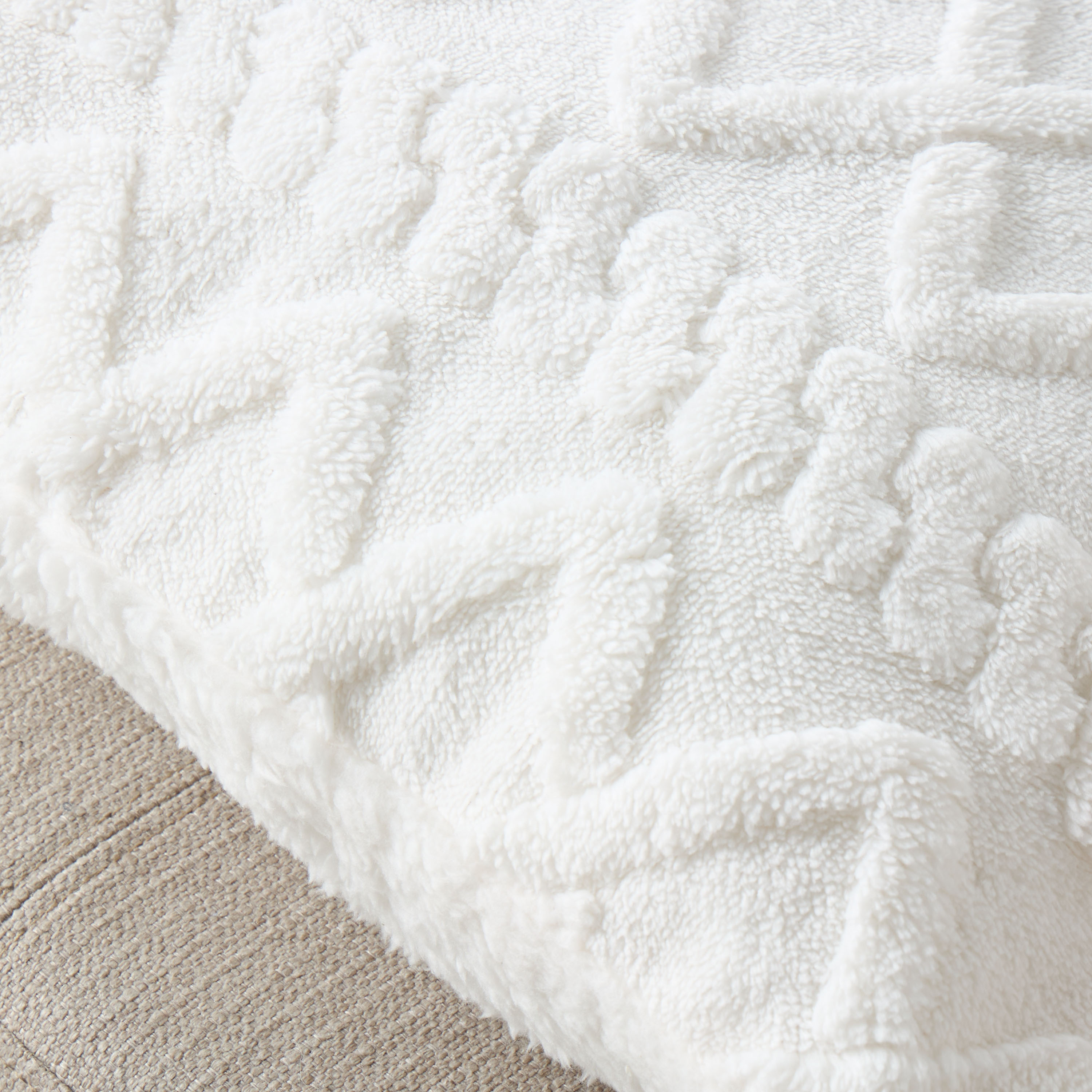Textured 2-Piece Jacquard Faux Fur Filled Cushion Set-household-cushionsandthrows-filledcushions-decorativecushions-image-4