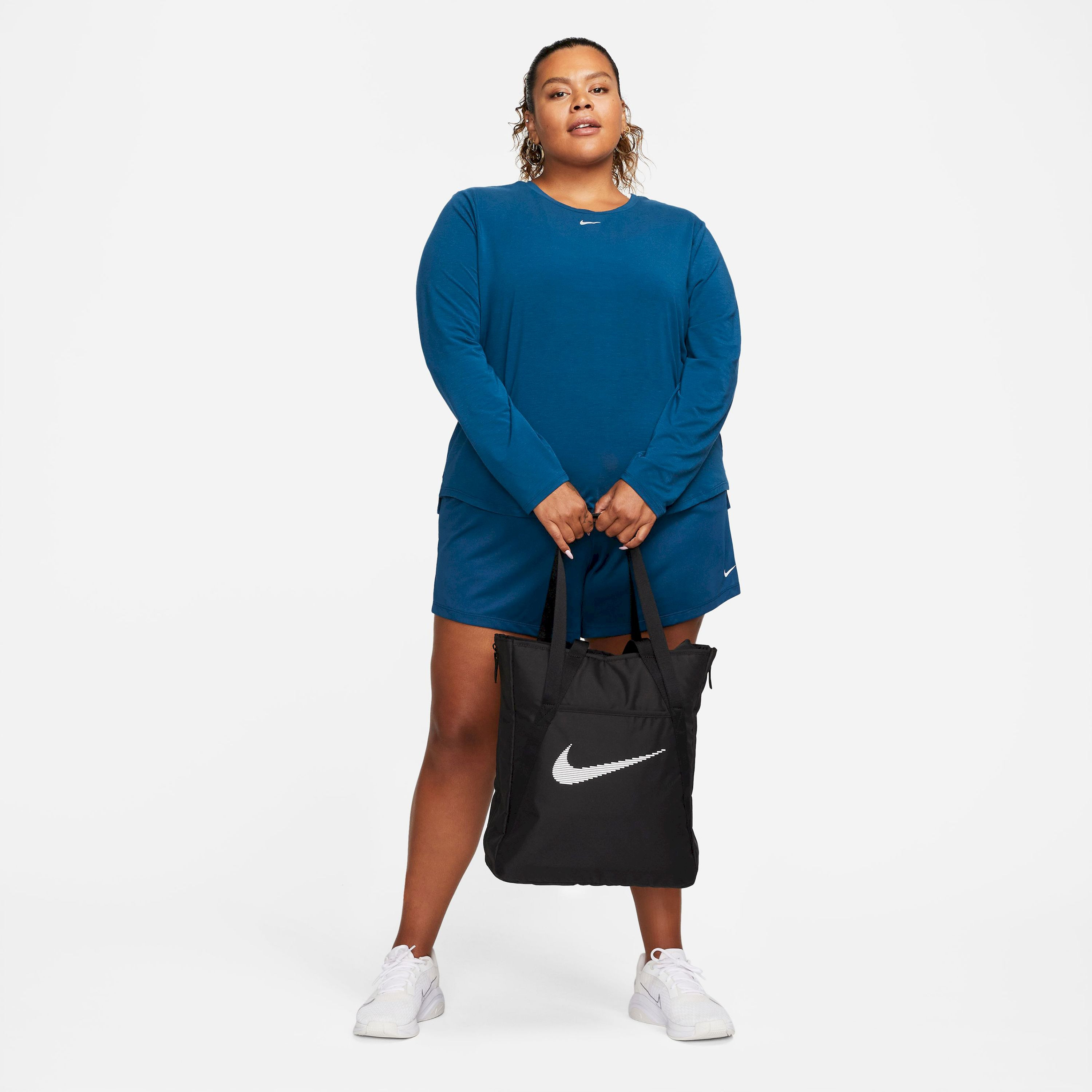 نايكي- شنطة رياضية نسائية، ٢٨ لترًا، NKDR7217 | OE-women-bagsandwallets-handbags-image-18
