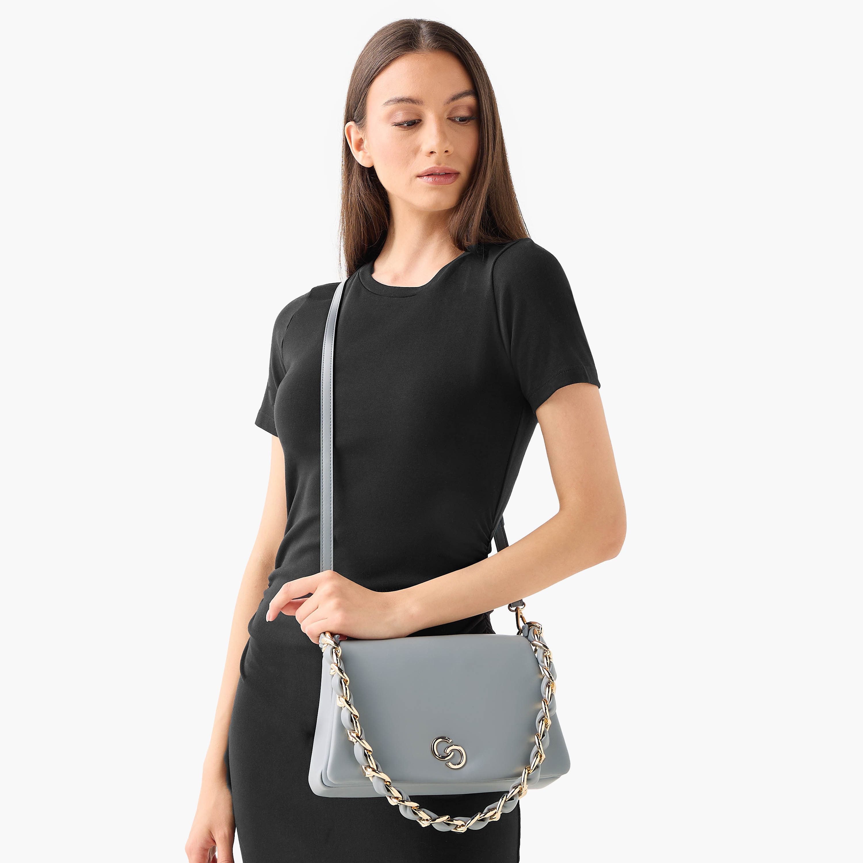 شنطة كتف سادة بتفاصيل سلسلة من سيليست-women-bagsandwallets-handbags-image-8