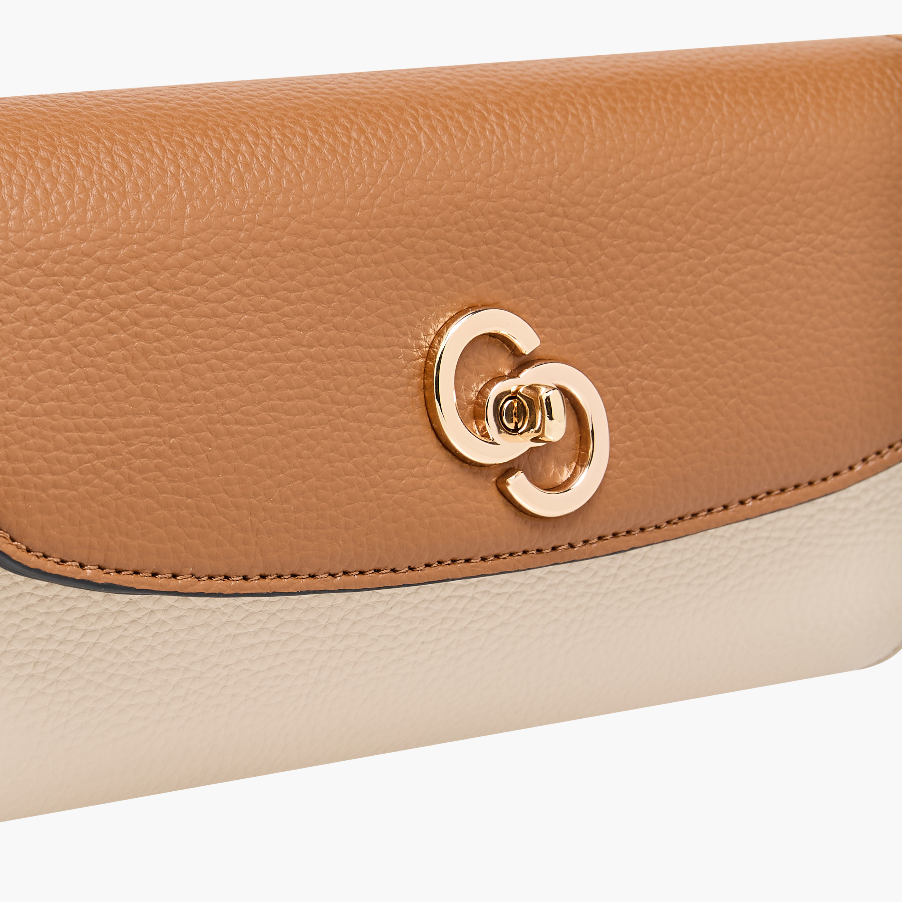 شنطة كروس بودي بقوالب ملونة وحزام سلسلة من سيليست-women-bagsandwallets-handbags-image-5