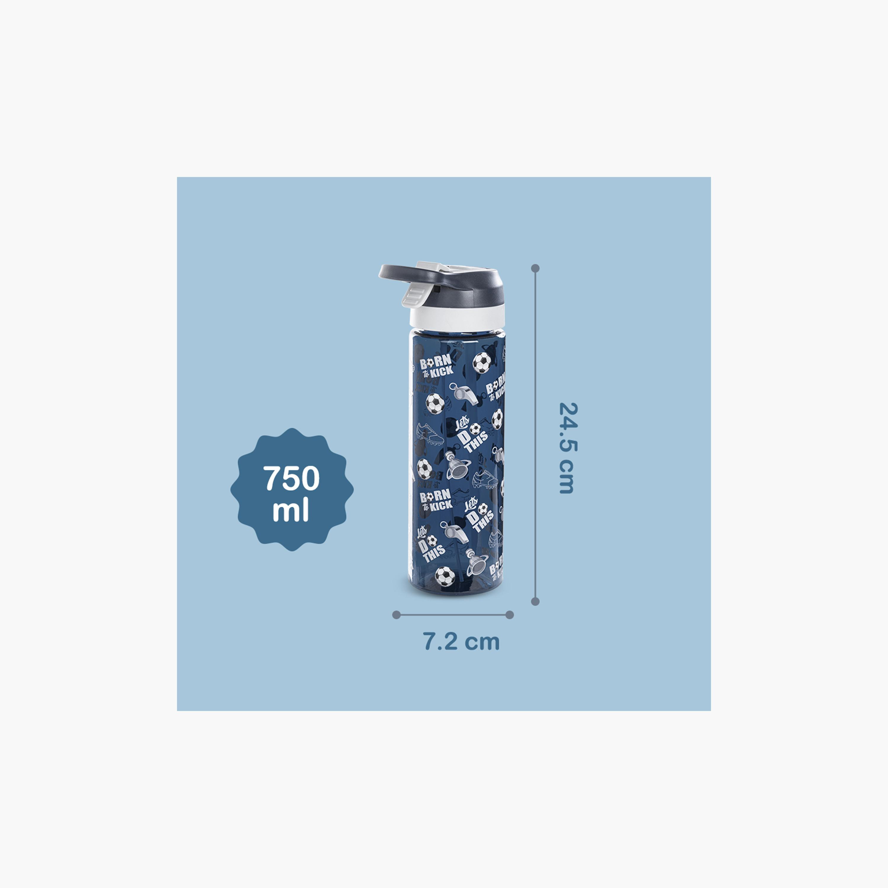 زجاجة مياه تريتان مع بخاخ من إيزي كيدز - 750 مل - كرة قدم - أزرق-school-waterbottles-image-2