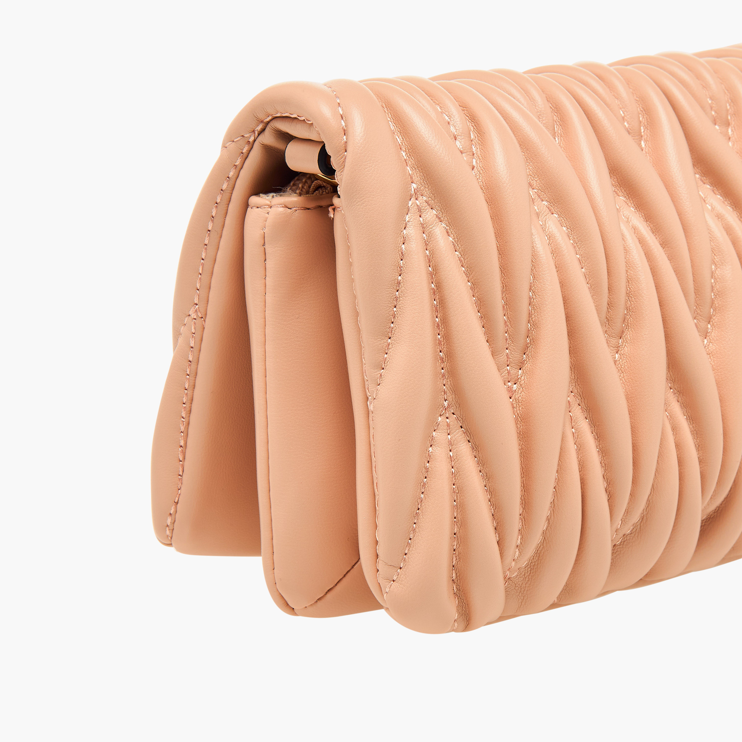 شنطة كروس بودي مبطنة بحزام سلسلة من سيليست-women-bagsandwallets-handbags-image-6