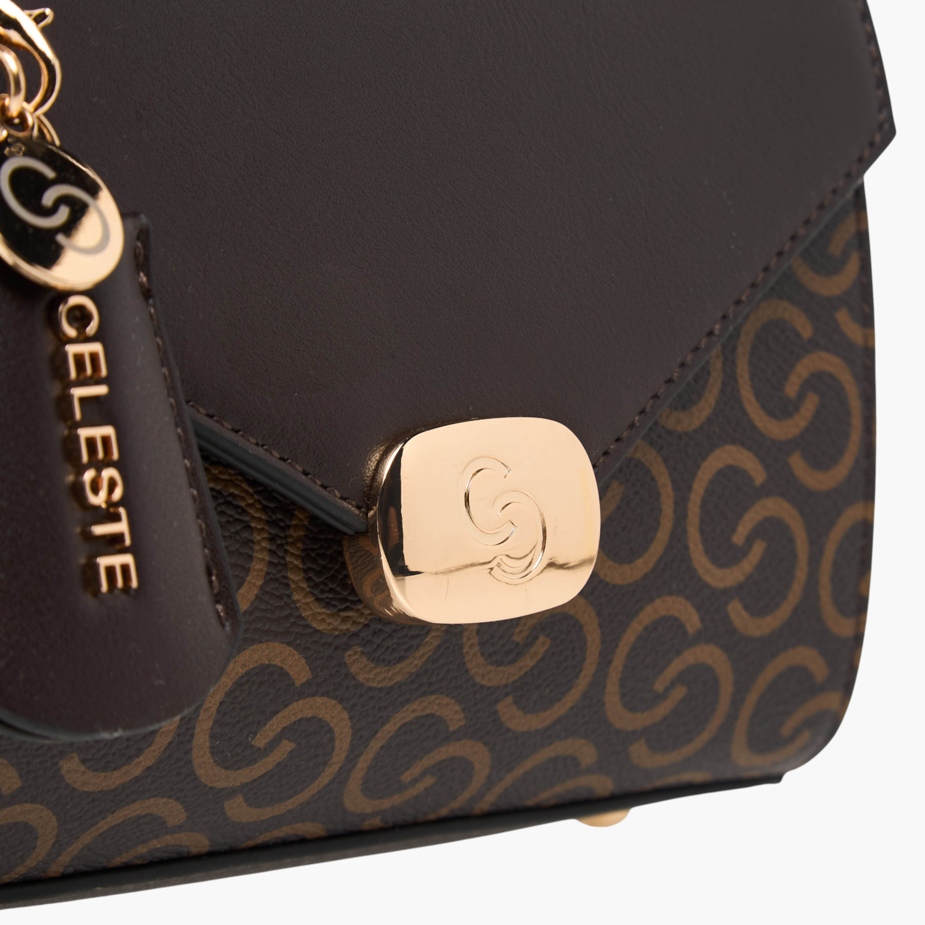 شنطة ساتشل بطبعات مونوجرام مع مقبض حمل من سيليست-women-bagsandwallets-handbags-image-4