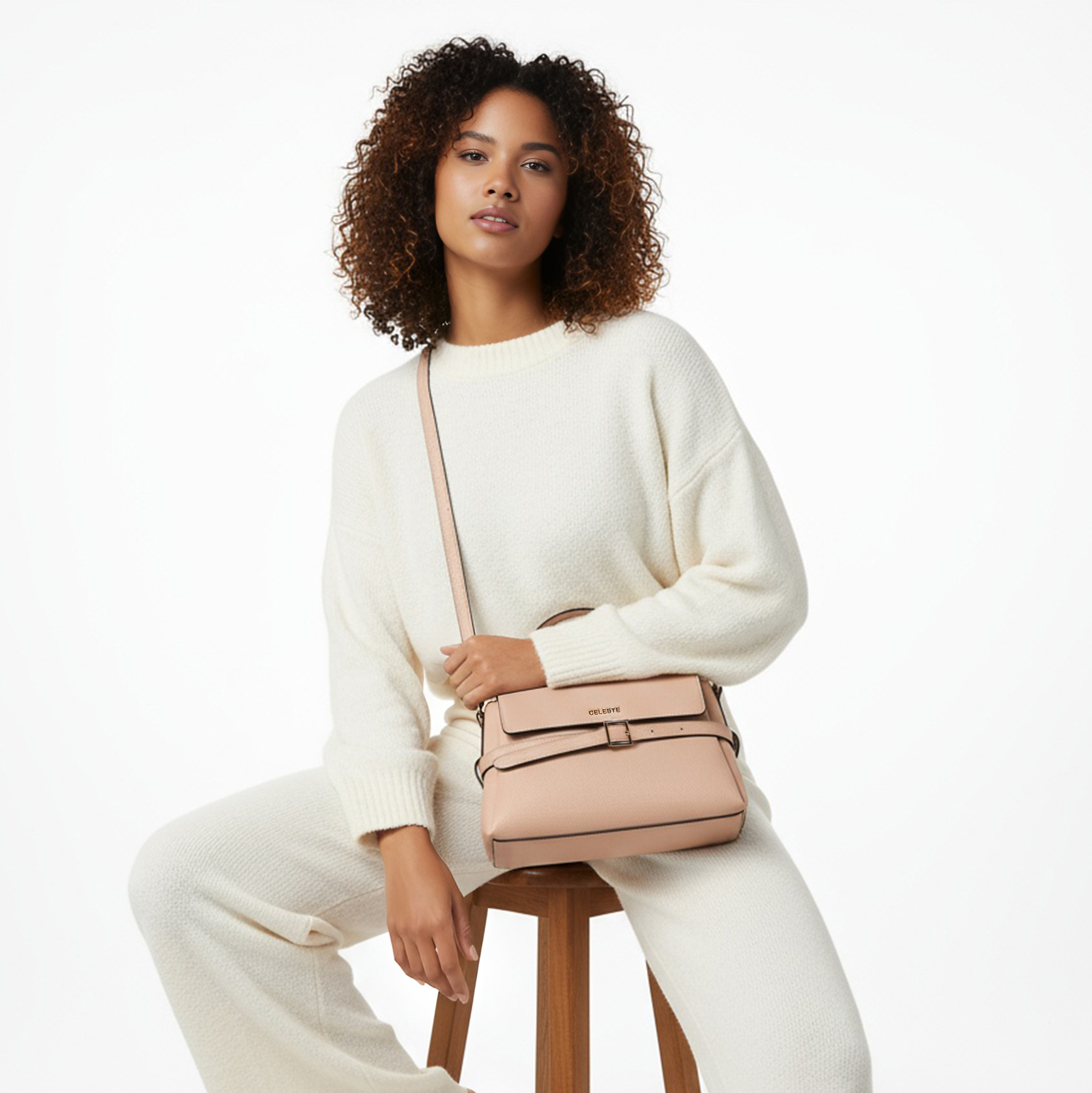شنطة ساتشيل سادة بمقبض من سيليست-women-bagsandwallets-handbags-image-2