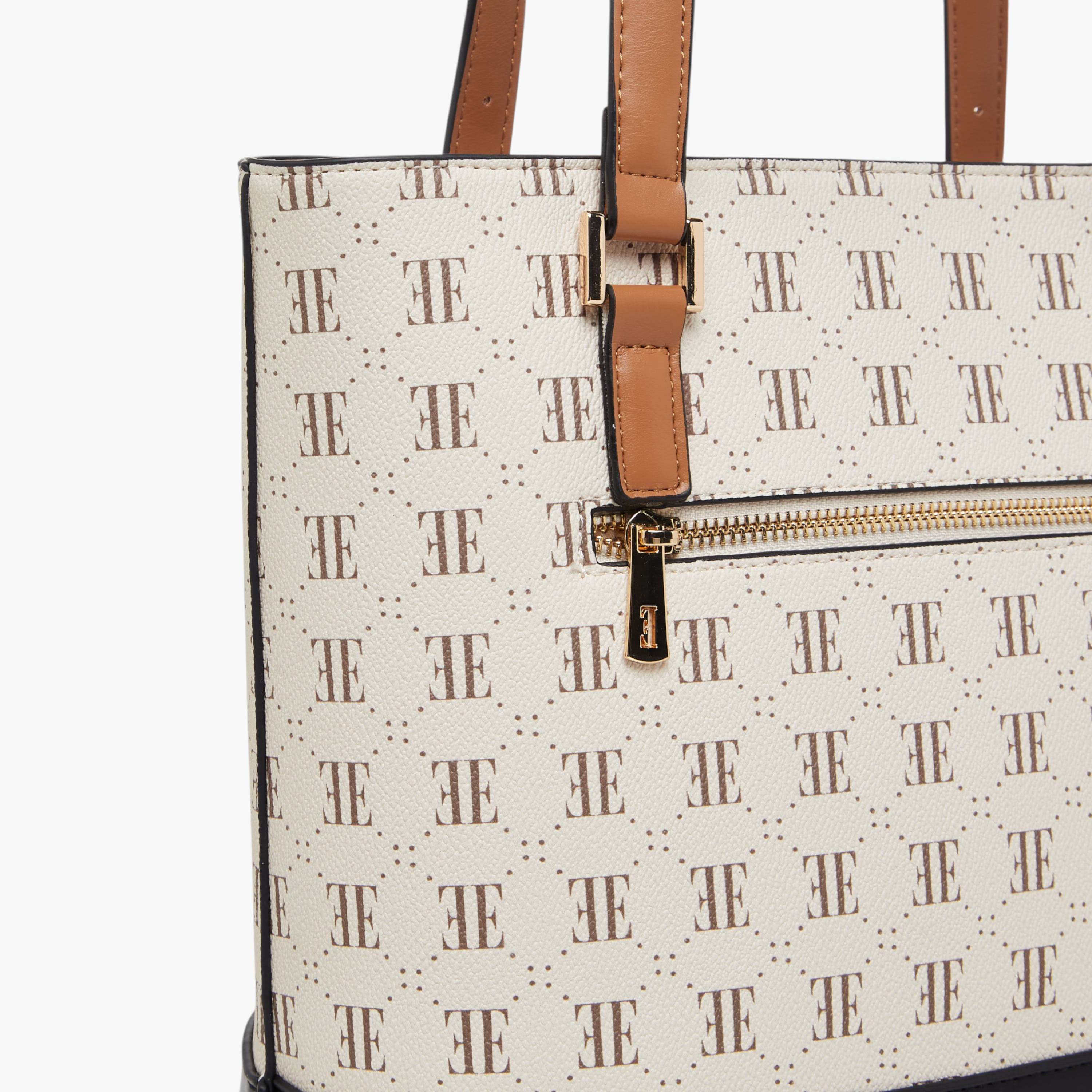 شنطة توتي بطبعات مونوجرام وسحاب إغلاق من إيل-women-bagsandwallets-handbags-image-6