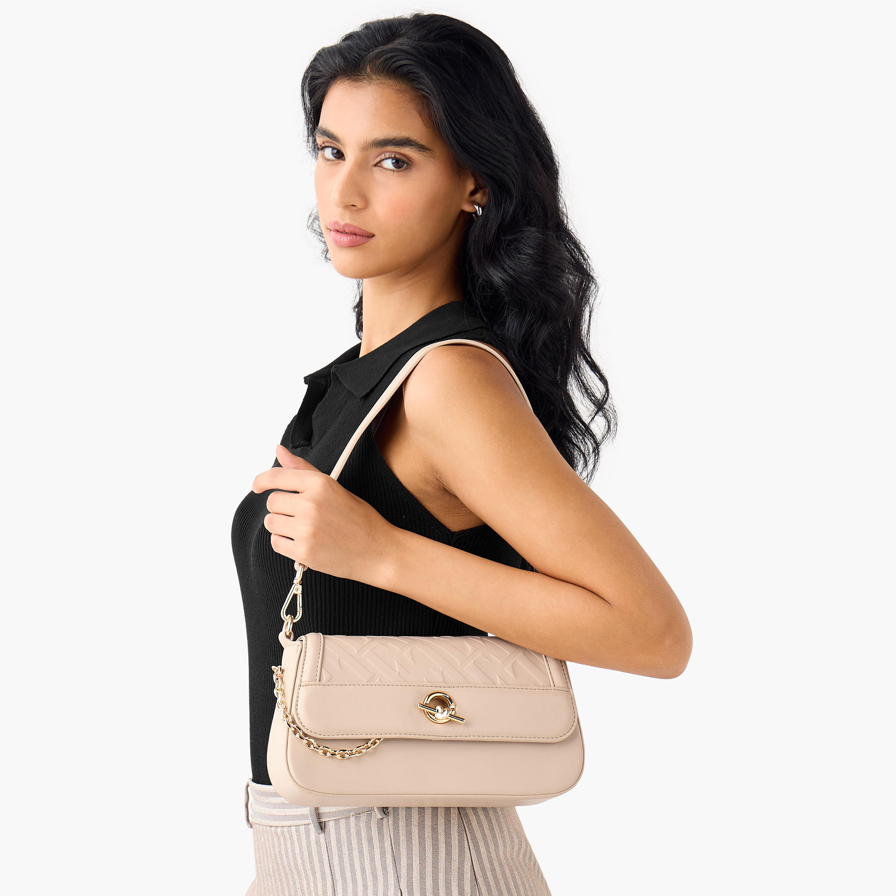 شنطة كروس بودي بنقوش شعار وحزام قابل للفصل من إيل-women-bagsandwallets-handbags-image-2