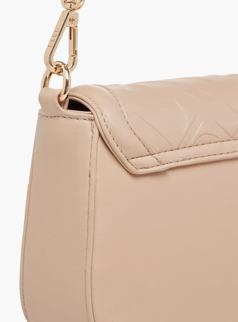 شنطة كروس بودي بنقوش شعار وحزام قابل للفصل من إيل-women-bagsandwallets-handbags-image-6