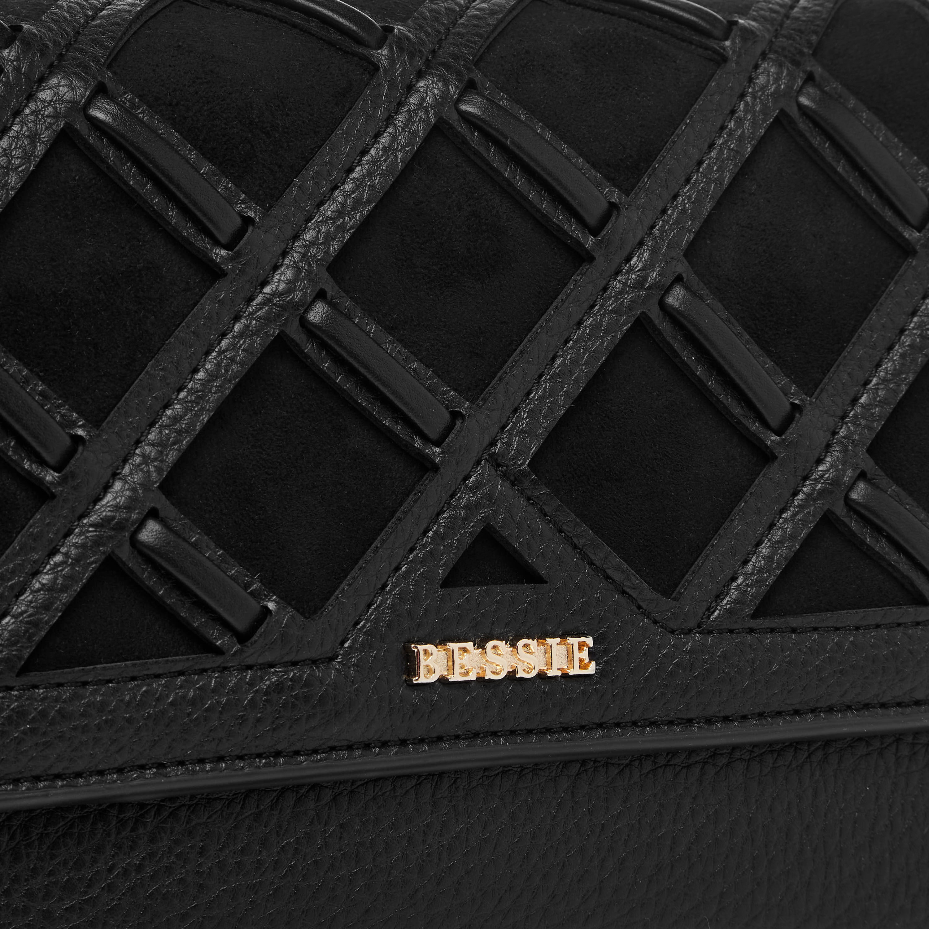 شنطة كروس بودي بارزة الملمس بطية إغلاق من بيسي لندن-women-bagsandwallets-handbags-image-5