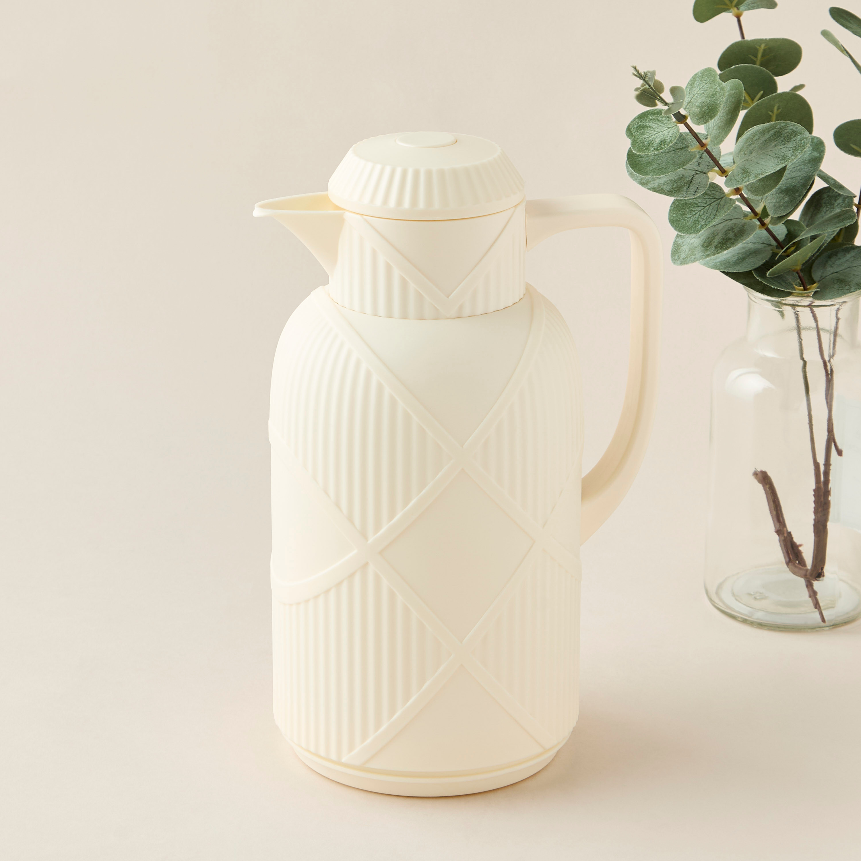 Hiba Textured Vacuum Flask with Handle - 1 L-household-dining-teaandcoffee-vacuumflaskscoffeeandteapots-image-1
