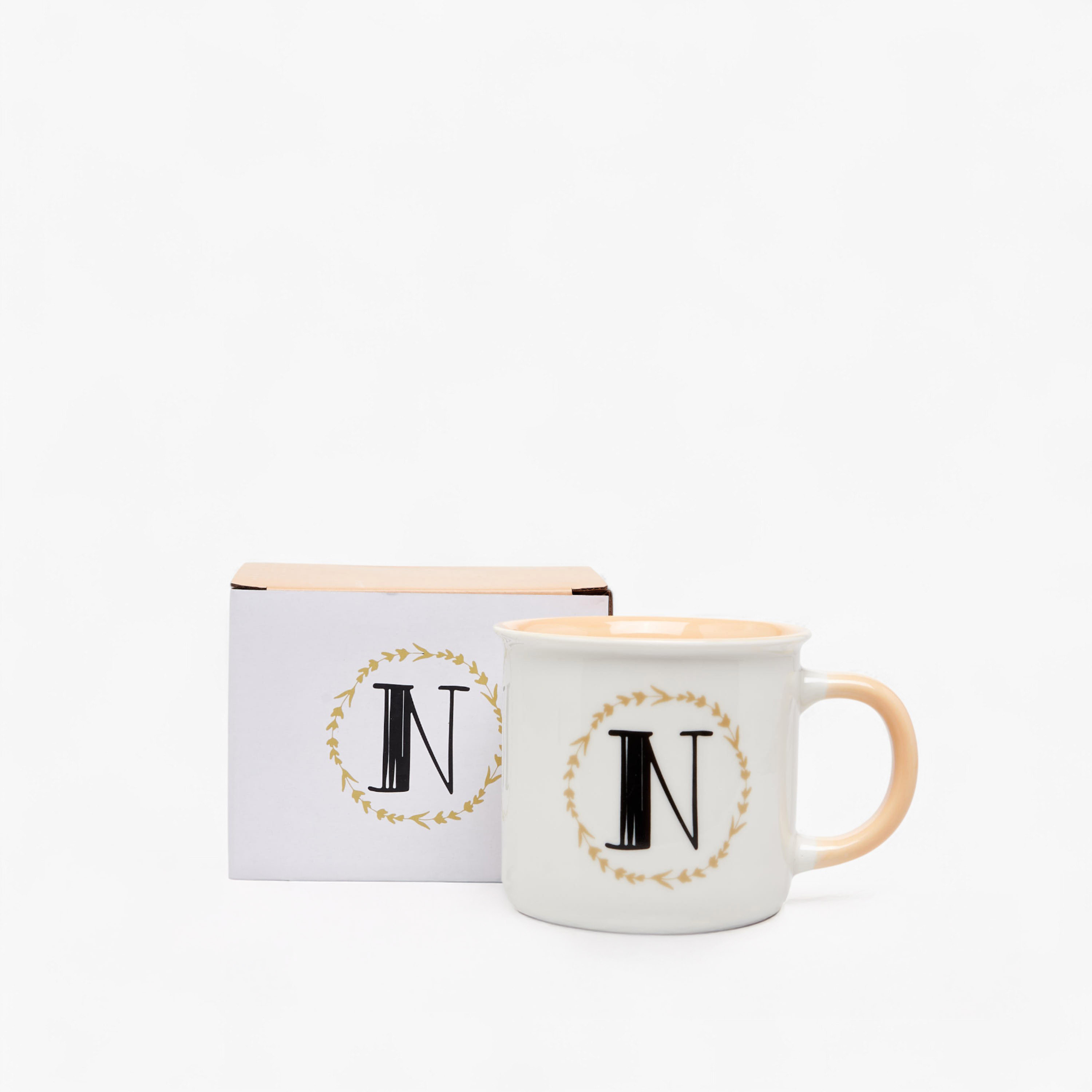 مج خزف صيني بطبعات حرف إنجليزي ومقبض - 335 مل-household-dining-teaandcoffee-mugsandcups-image-1