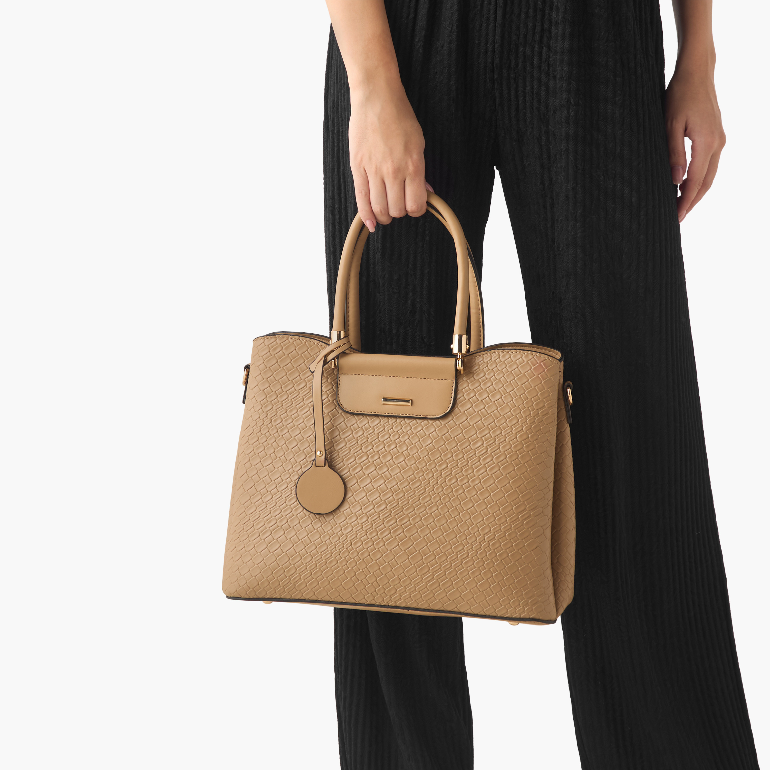 شنطة توتي مضفرة وشنطة كروس بودي ومحفظة من ساشا-women-bagsandwallets-handbags-image-12