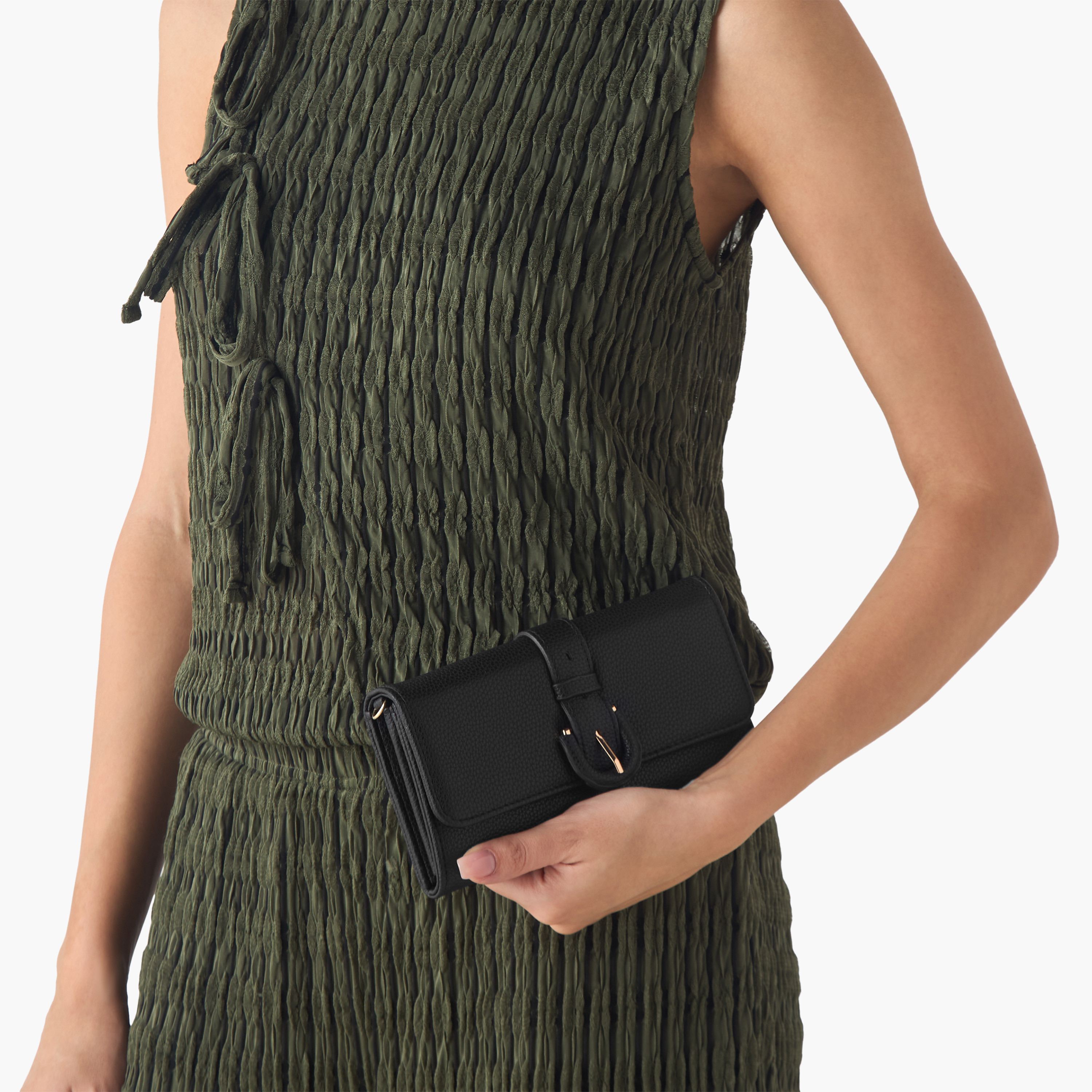 شنطة كروس بودي بارزة الملمس بحزام قابل للفصل سام من ساشا-women-bagsandwallets-handbags-image-2