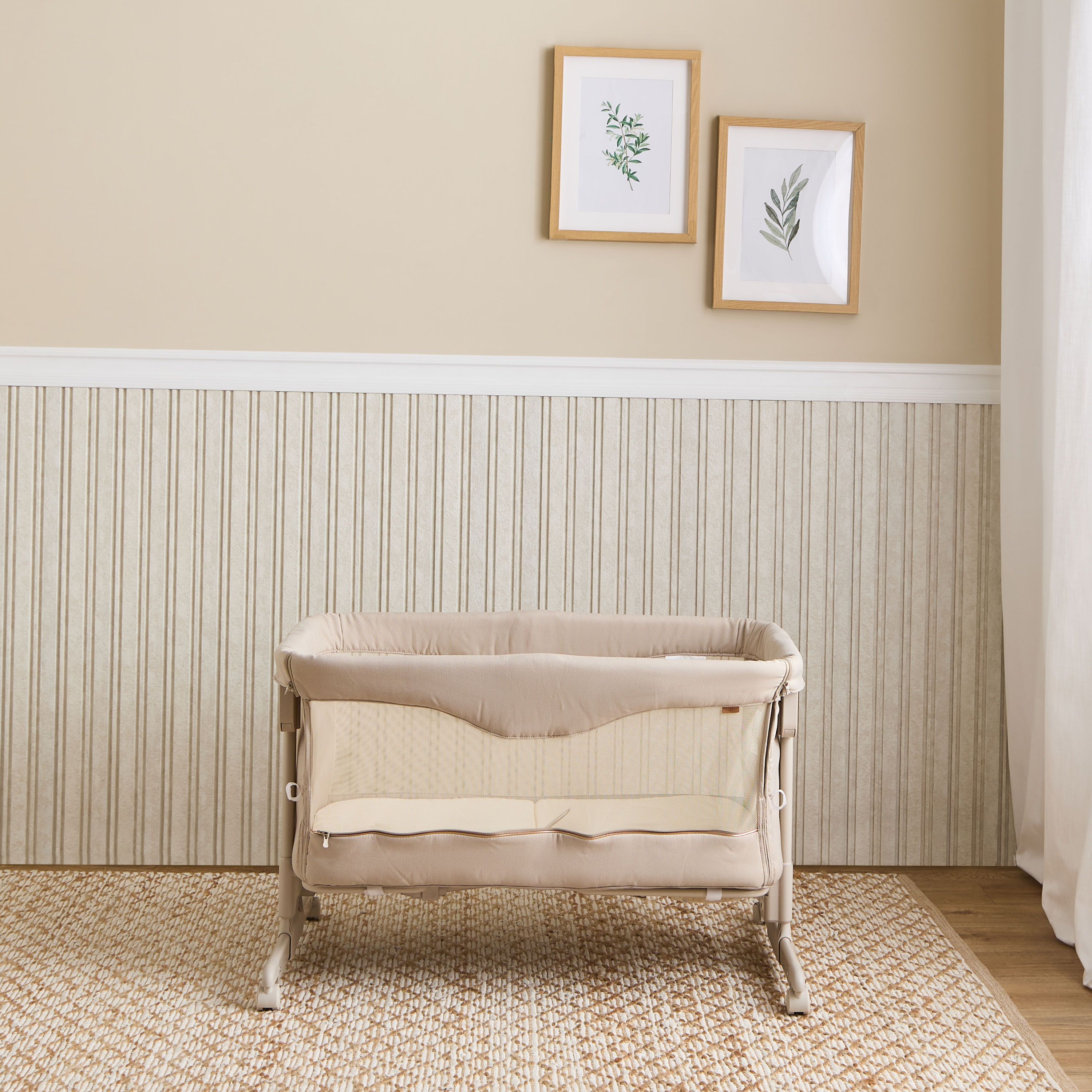 Giggles Abby Baby Bassinet with Bedside Sleeper, 63x20x66 cm-baby-nursery-furniture-cribsandbeds-bassinets-image-5