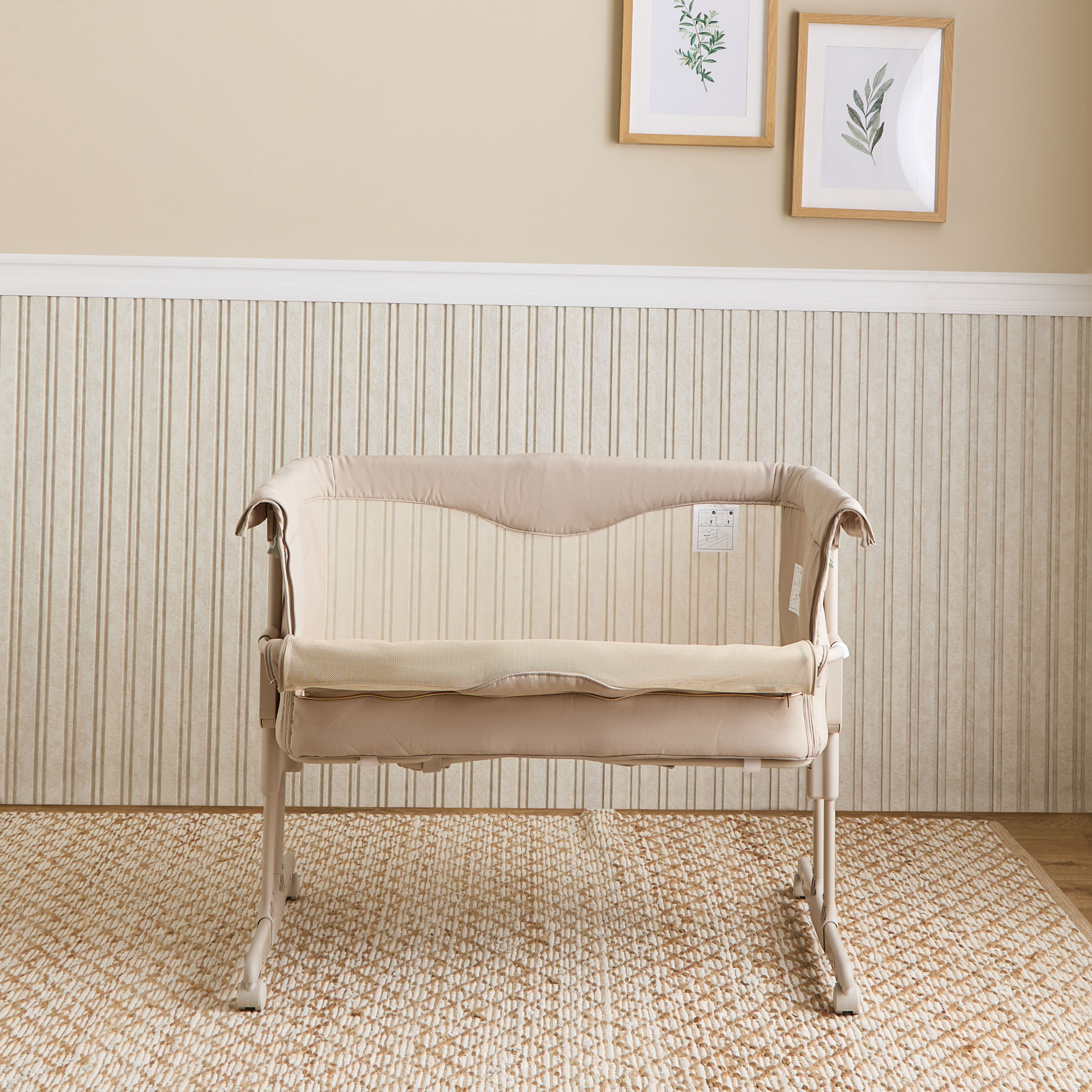 Giggles Abby Baby Bassinet with Bedside Sleeper, 63x20x66 cm-baby-nursery-furniture-cribsandbeds-bassinets-image-6