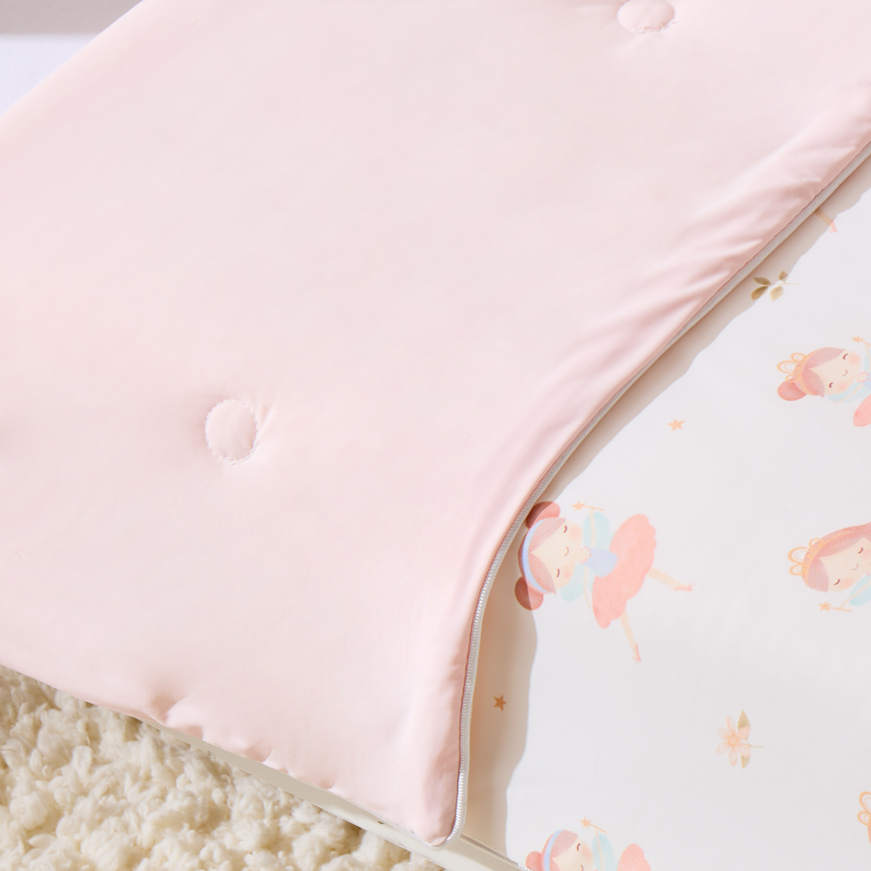 Giggles Quilt with Cool Touch, 100x130 cm-baby-nursery-blanketsandswaddles-blanketsandquilts-image-6