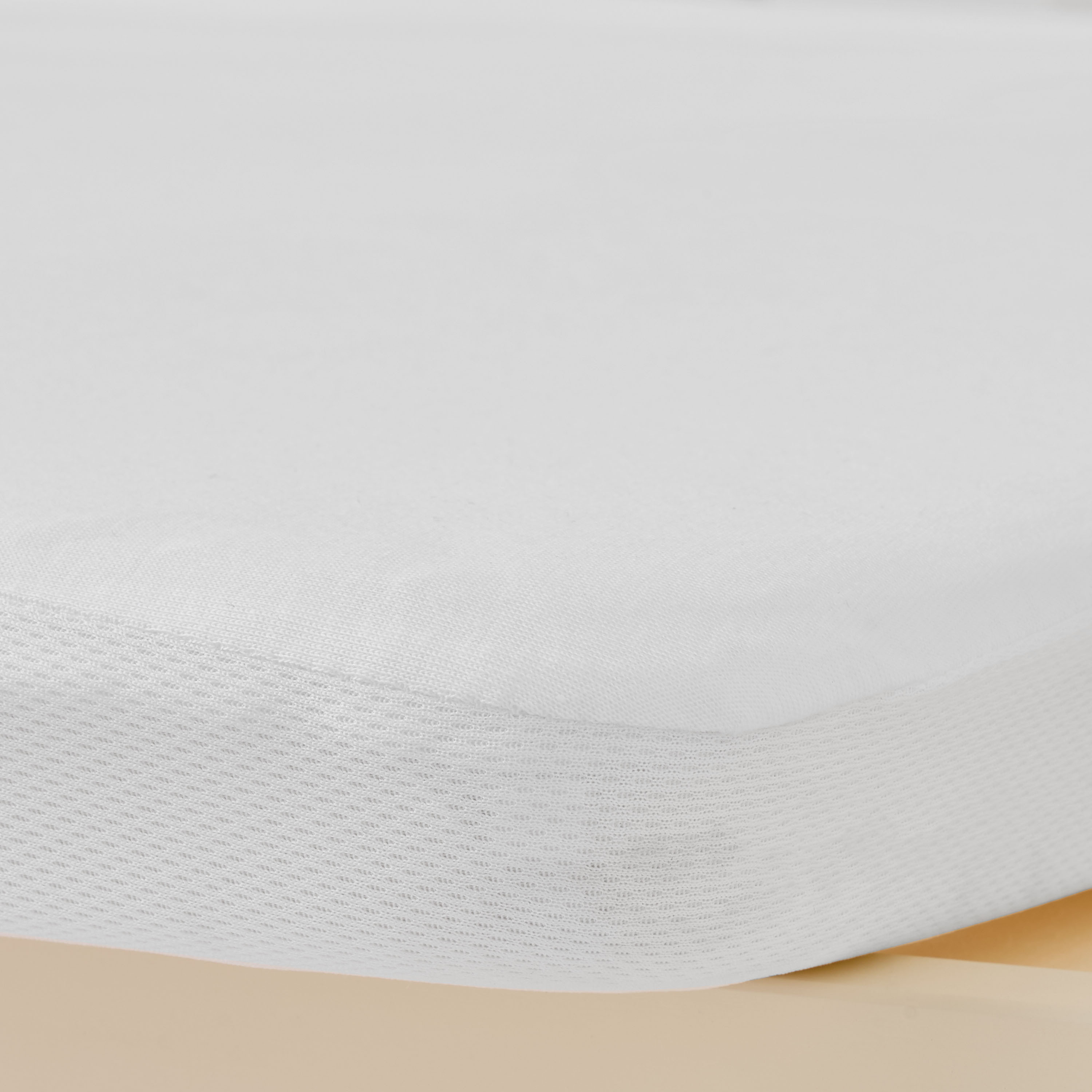 Giggles Baby Fitted Sheet with Waterproof Lining, 70x130 cm-baby-nursery-babybedding-image-4