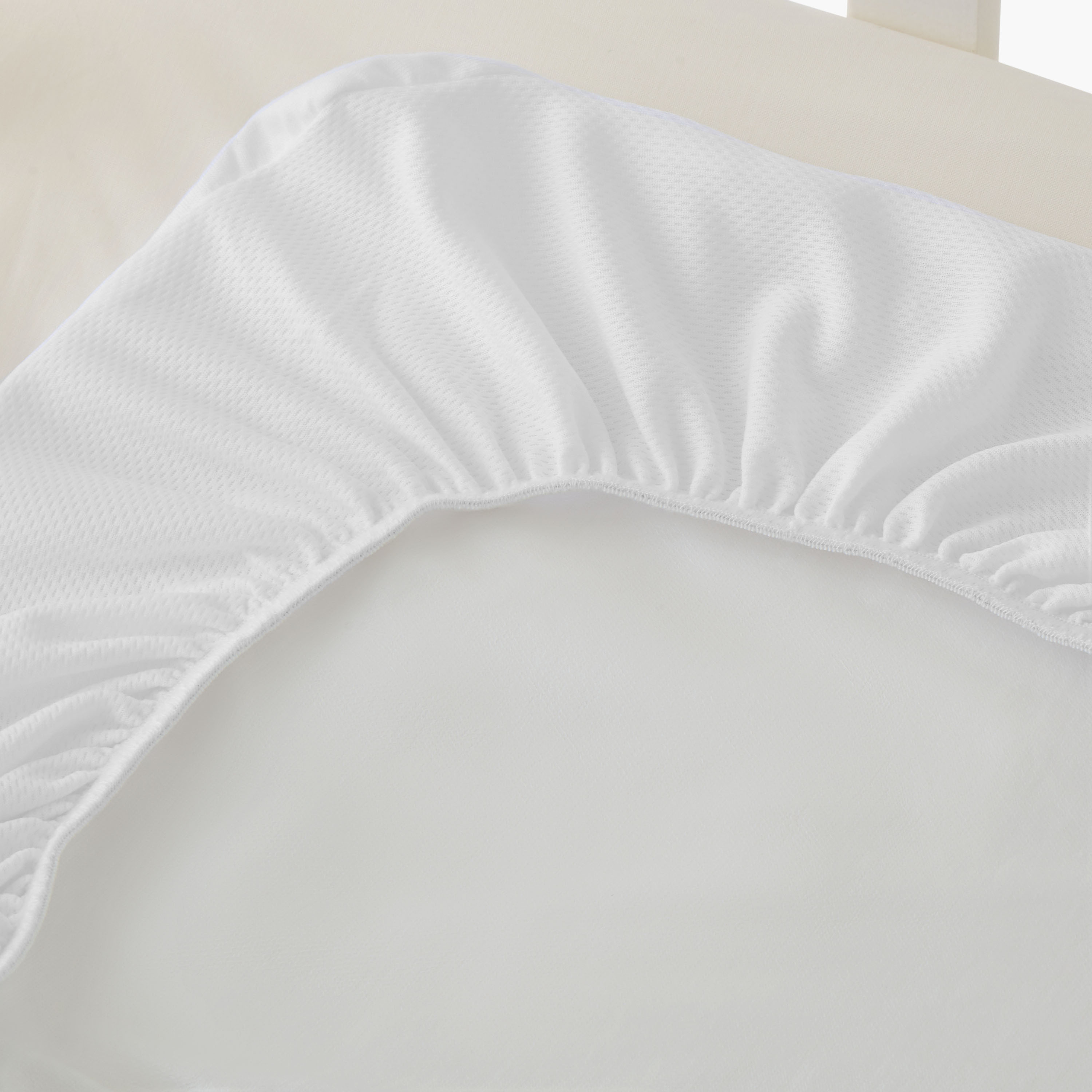 Giggles Baby Fitted Sheet with Waterproof Lining, 70x130 cm-baby-nursery-babybedding-image-5
