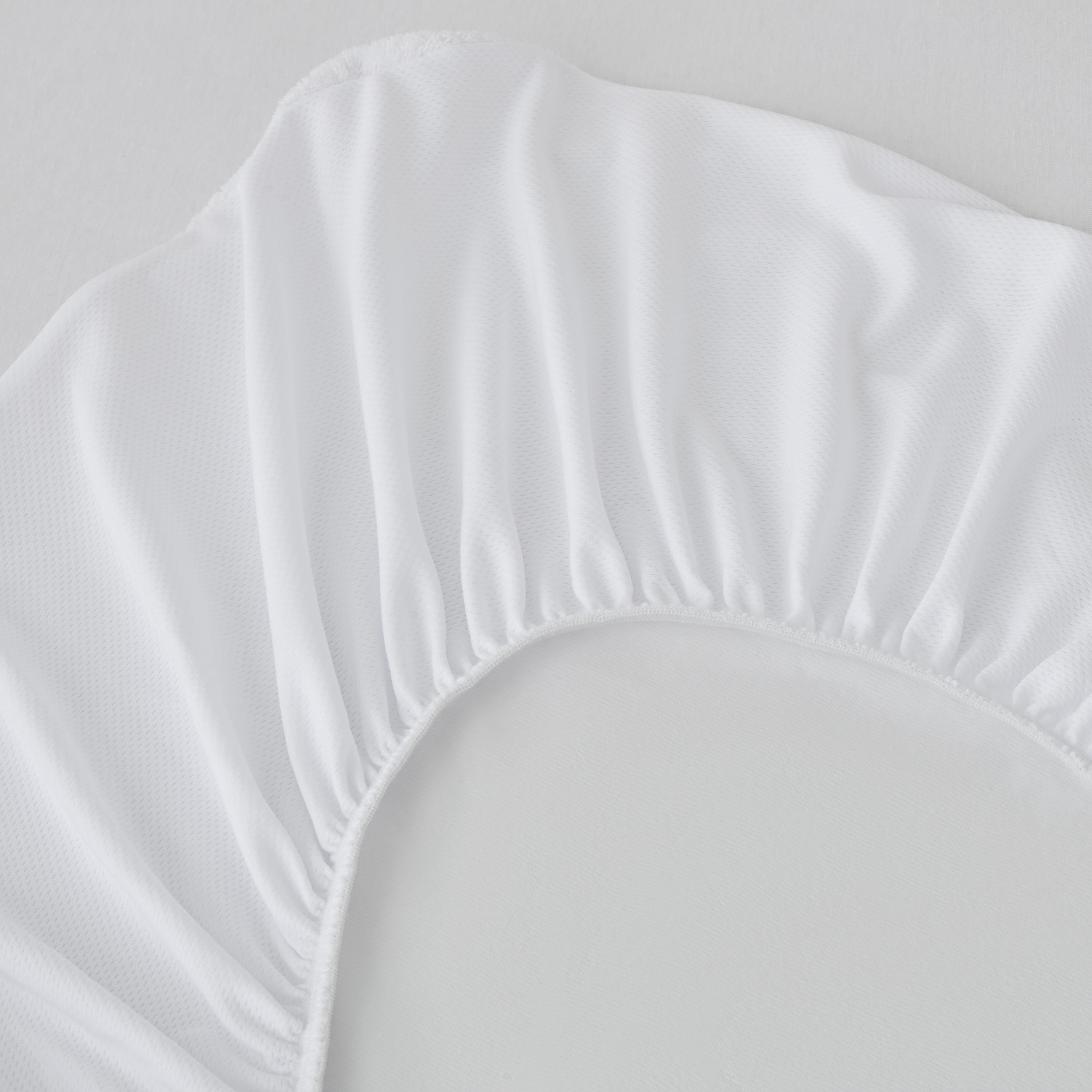 Giggles Mattress Protector Crib Accessory, 70x130x20 cm-baby-nursery-furniture-cribsandbeds-cribaccessories-image-6