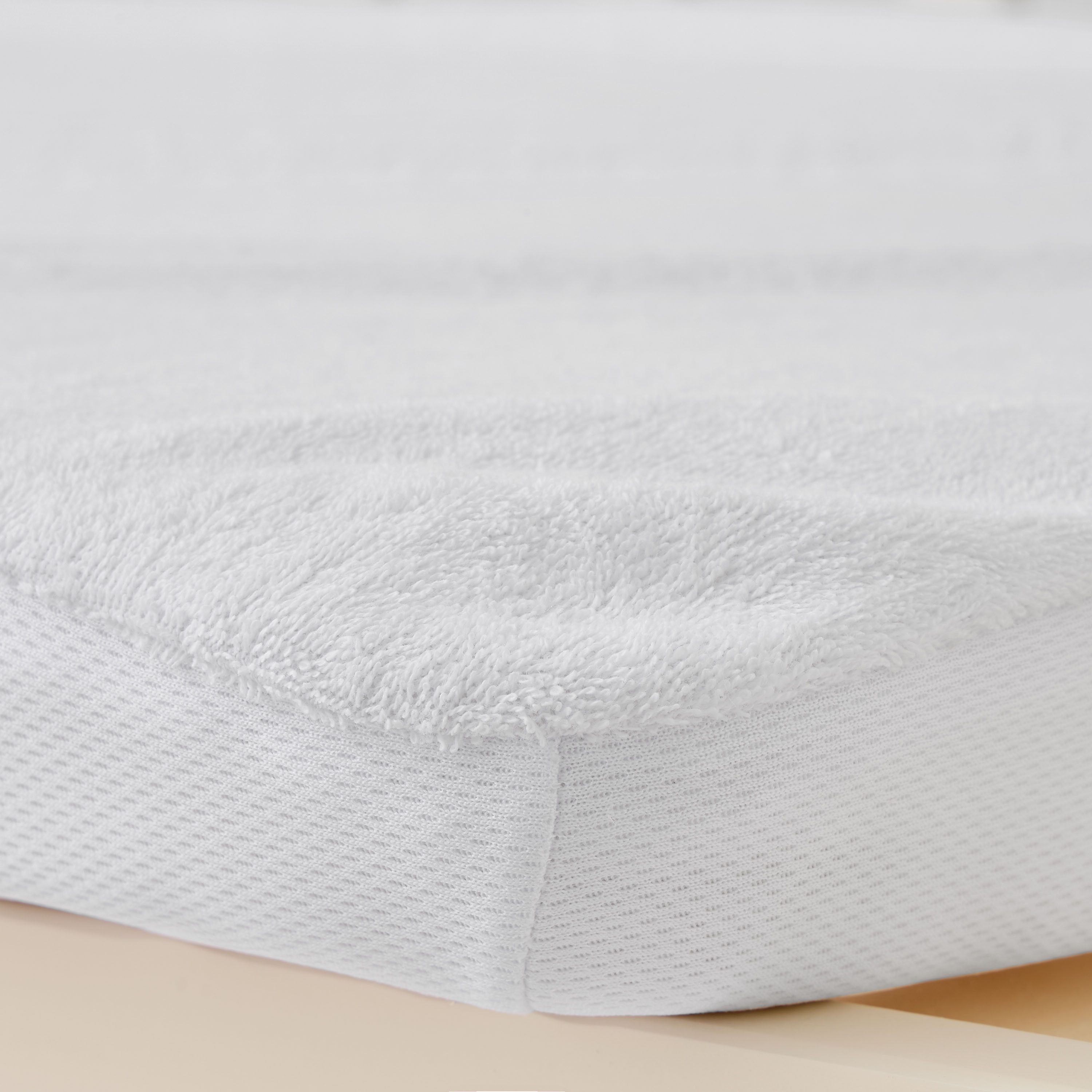 Giggles Mattress Protector Crib Accessory, 70x130x20 cm-baby-nursery-furniture-cribsandbeds-cribaccessories-image-4