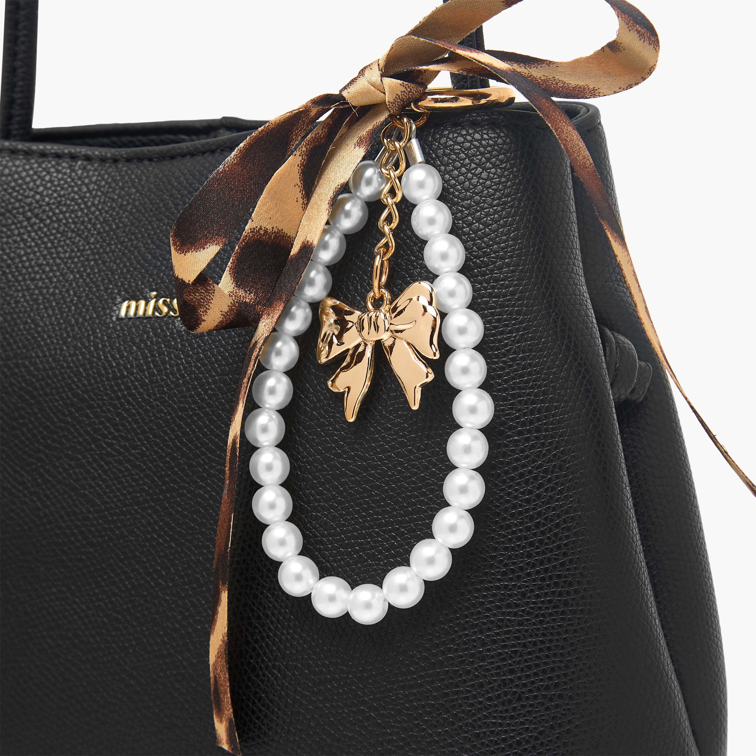 شنطة كروس بودي بمقبض حزام ودلاية من ميسي-women-bagsandwallets-handbags-image-4