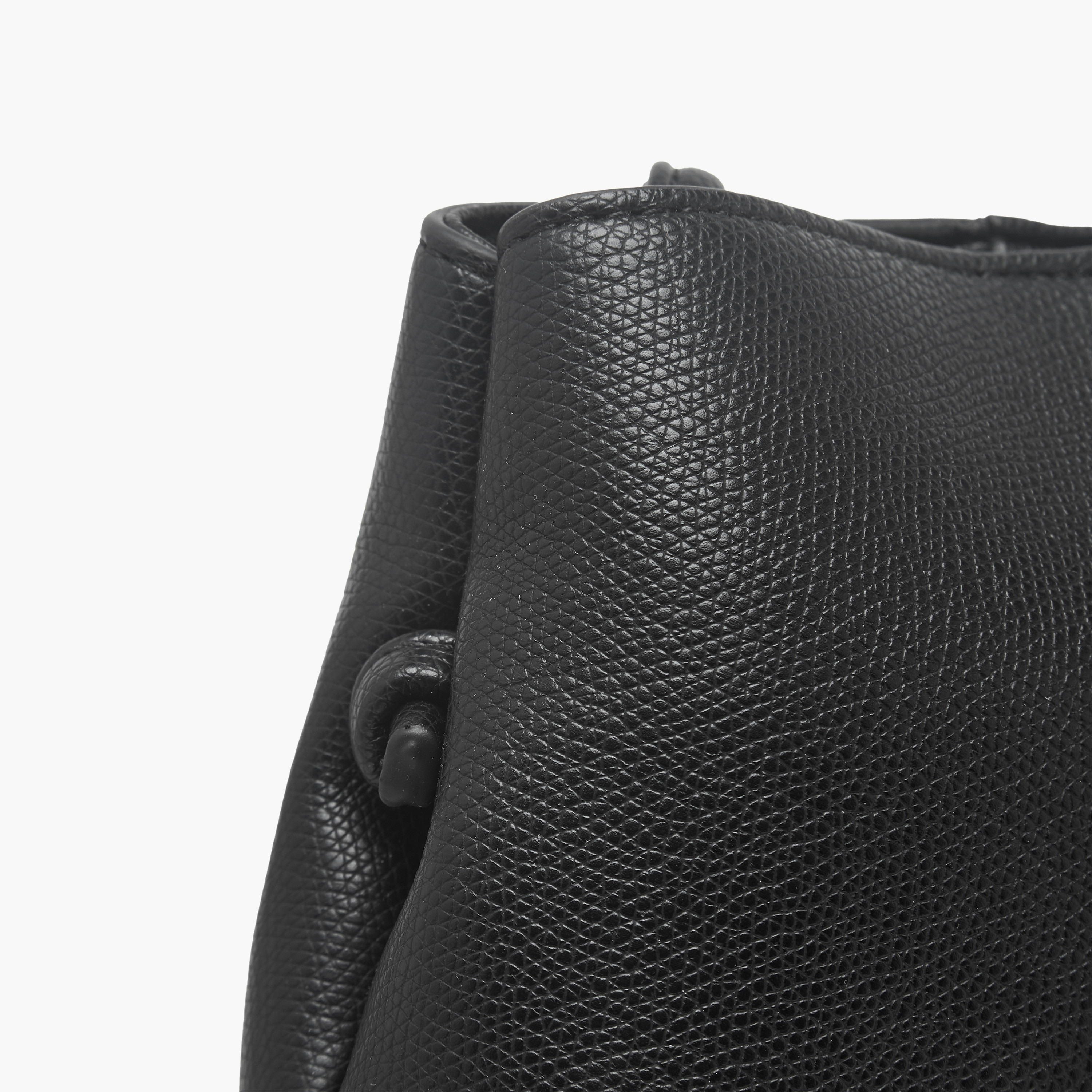 شنطة كروس بودي بمقبض حزام ودلاية من ميسي-women-bagsandwallets-handbags-image-6