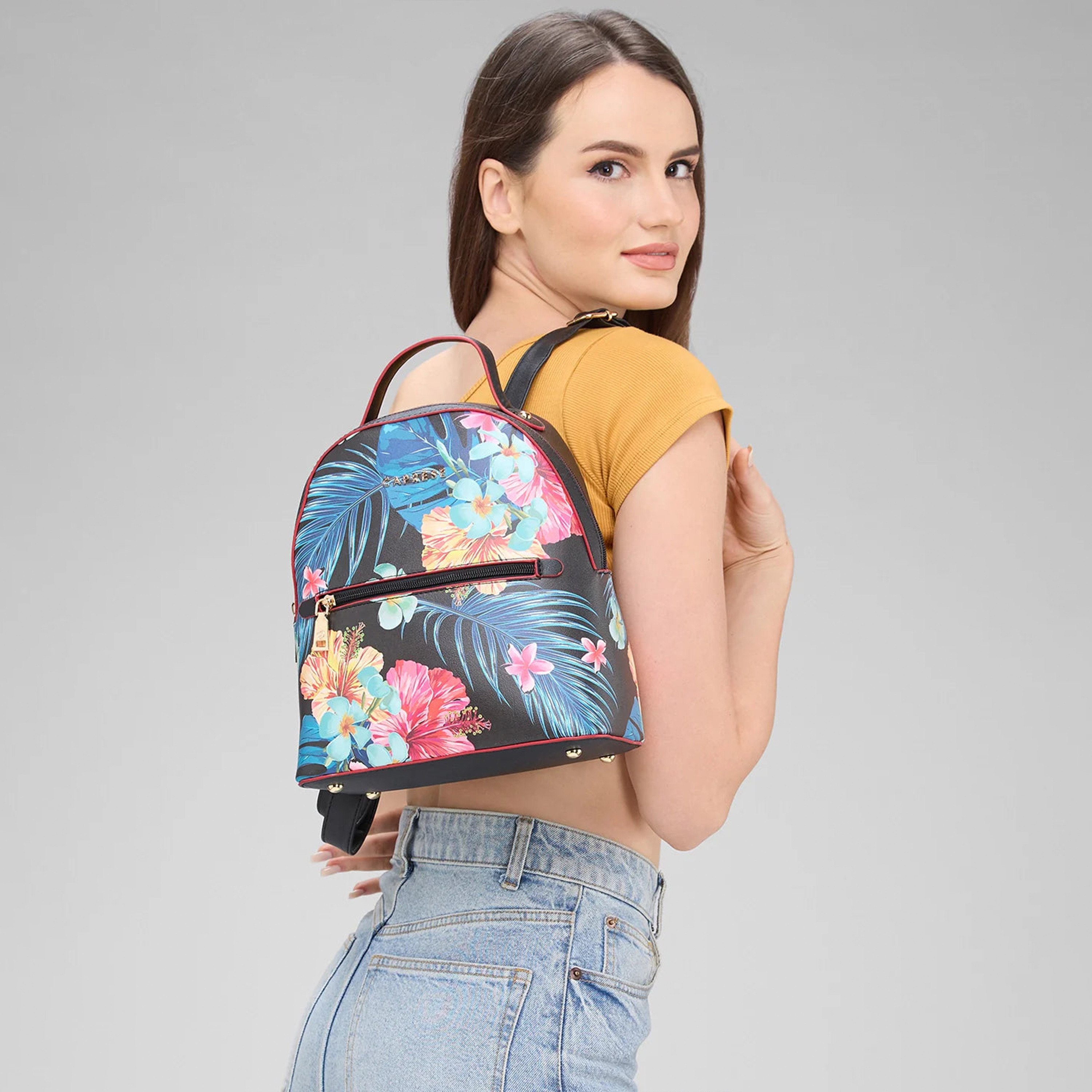حقيبة ظهر صغيرة بمقبض علوي مطبوع من كابريزي مع إغلاق بسحاب وحزام قابل للتعديل | 27 × 24 × 13 سم-travel-luggagesandbags-backpacks-image-2