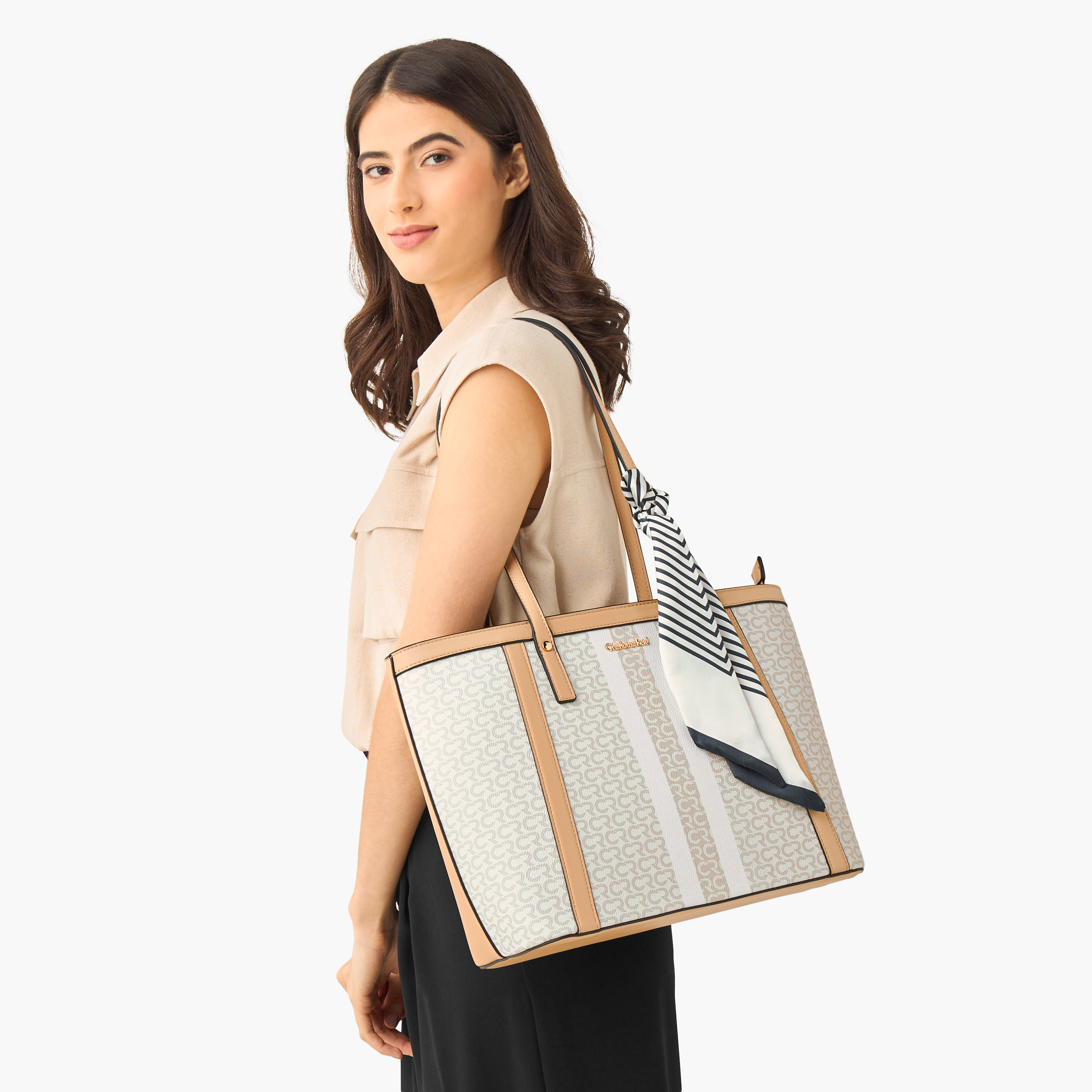 شنطة توتي بطبعات مونوجرام مع تفاصيل وشاح من شارلوت ريد-women-bagsandwallets-handbags-image-2