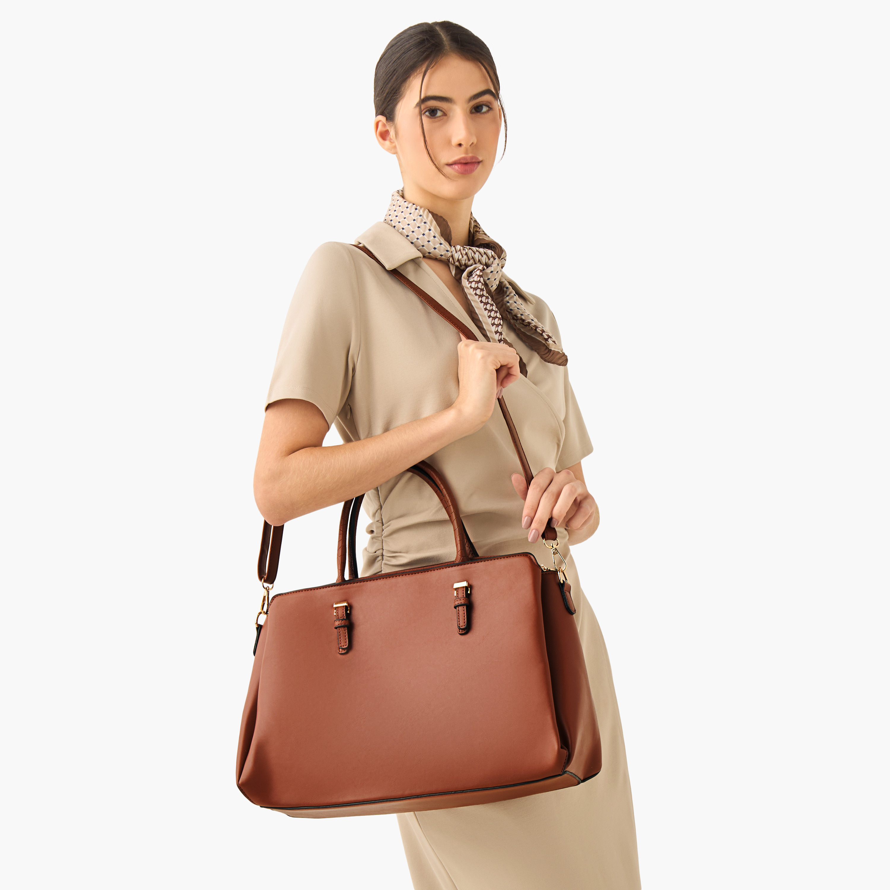شنطة توتي سادة بمقابض مزدوجة من ساشا-women-bagsandwallets-handbags-image-2