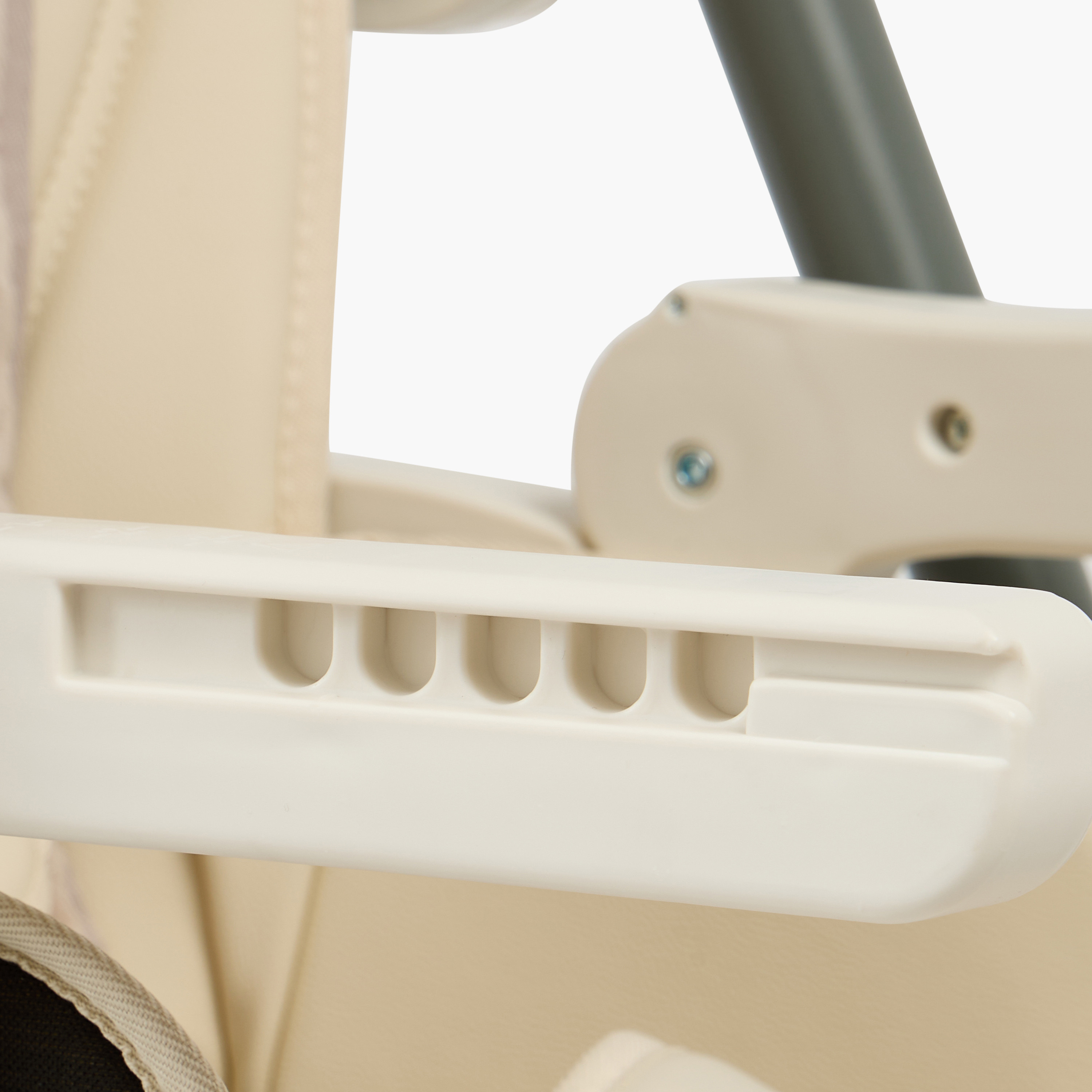 Giggles Eat & Play Highchair with Removable Tray-baby-feeding-highchairsandboosters-image-19