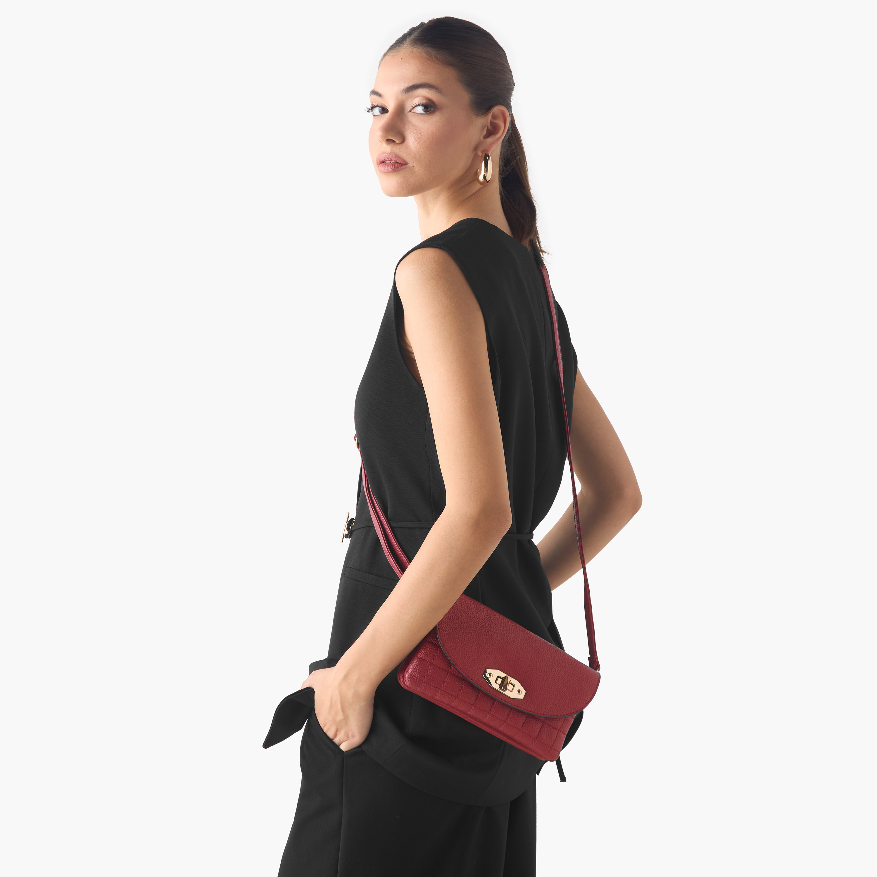 شنطة كروس بودي مبطنة بقفل إغلاق من أدور-women-bagsandwallets-handbags-image-8