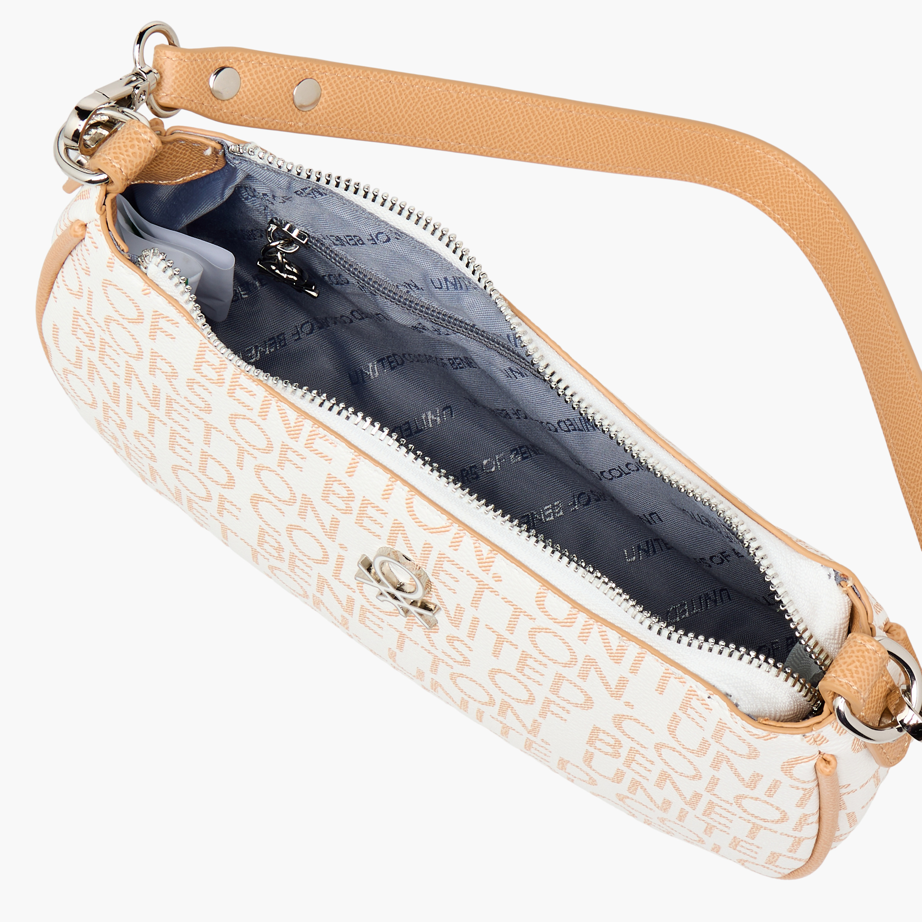 شنطة كروس بطبعات شعار مع حزام قابل للتعديل من يو سي بي-women-bagsandwallets-handbags-image-9