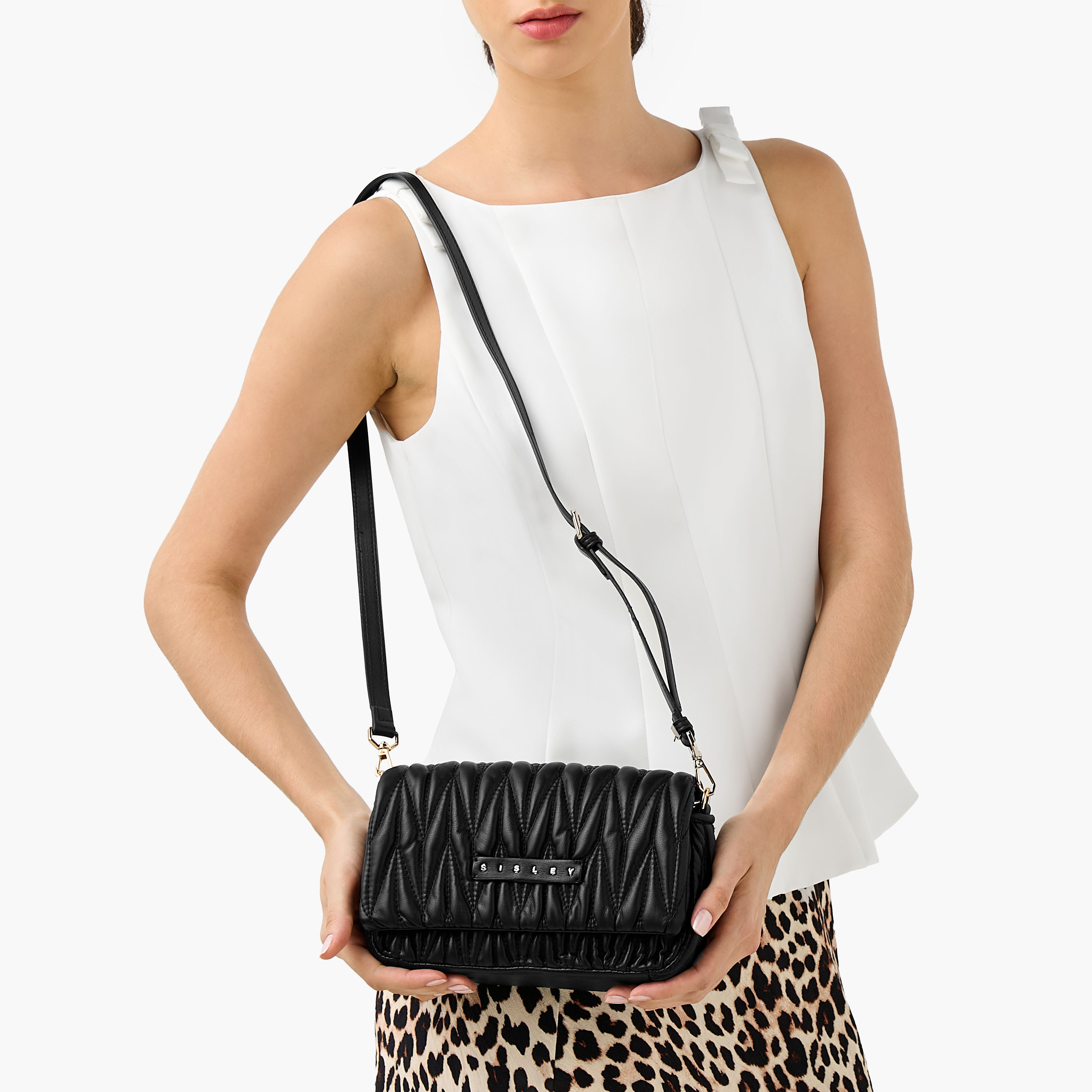 شنطة كروس بودي مبطنة بحزام سلسلة من سيسلي-women-bagsandwallets-handbags-image-2