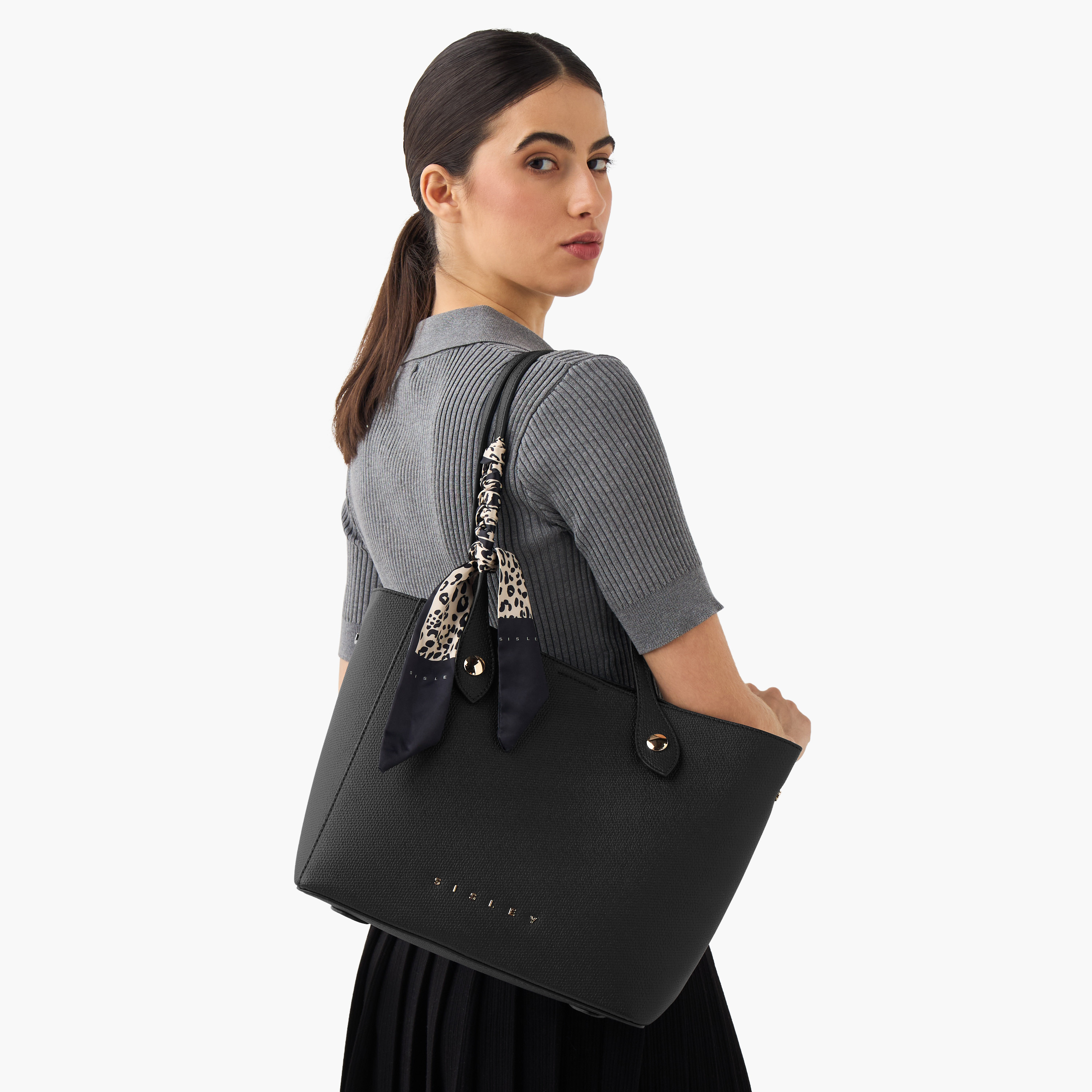 شنطة توت بارزة الملمس بتفاصيل وشاح من سيسلي-women-bagsandwallets-handbags-image-2