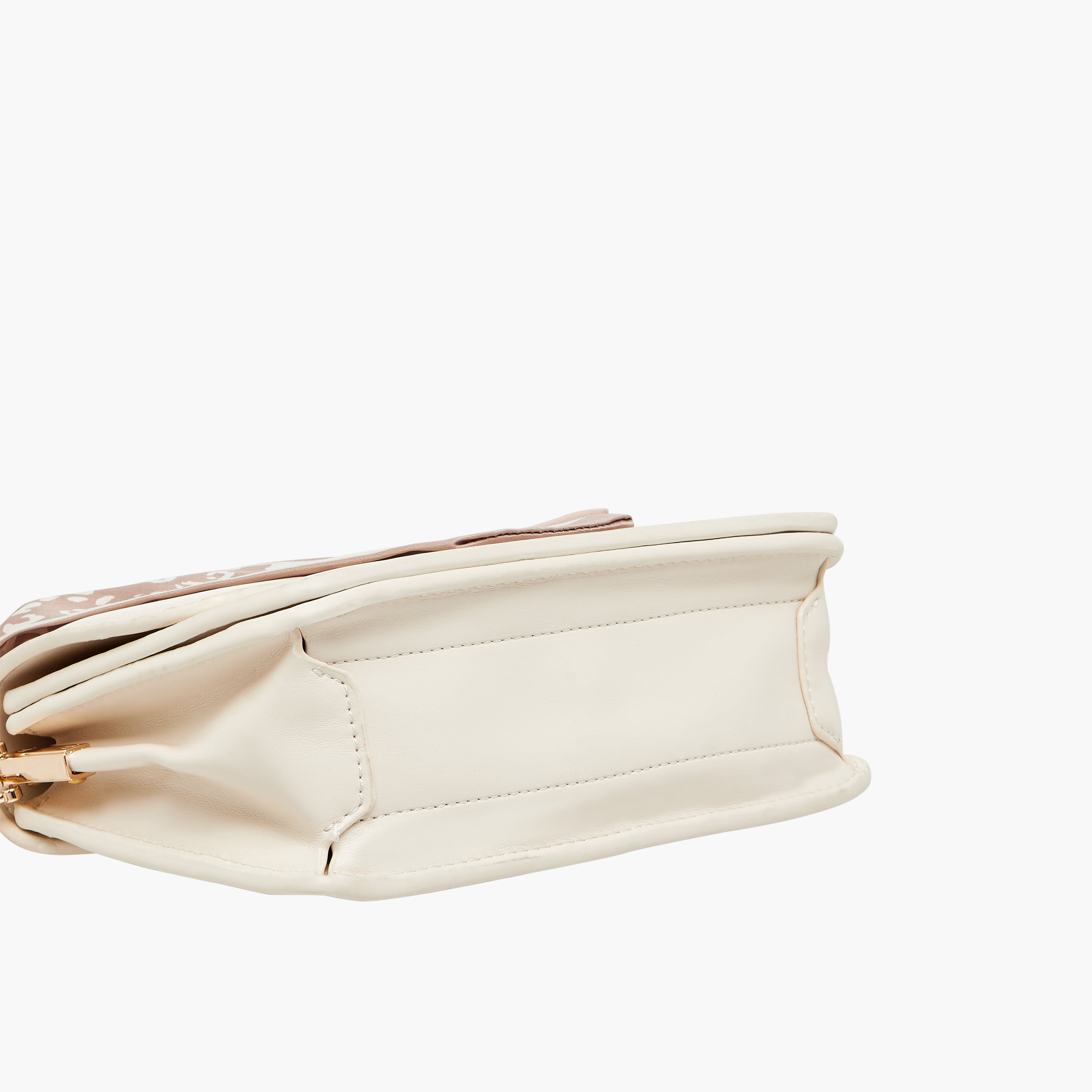 شنطة كروس بودي سادة بتفاصيل وشاح من سيسلي-women-bagsandwallets-handbags-image-7
