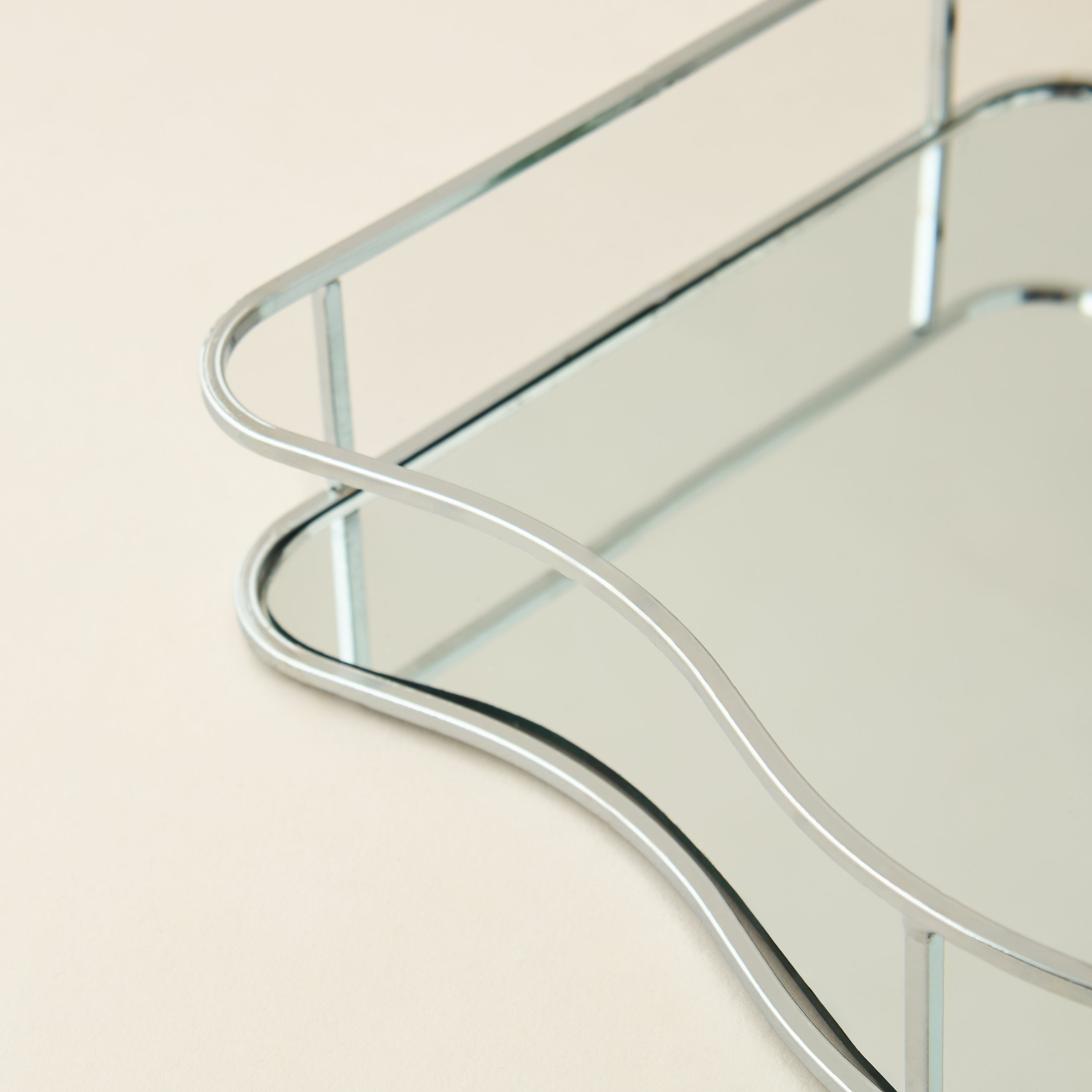 Wavy Metal Decorative Tray with Mirror Base - 32x23 cms-household-decor-boxesandtrays-image-4