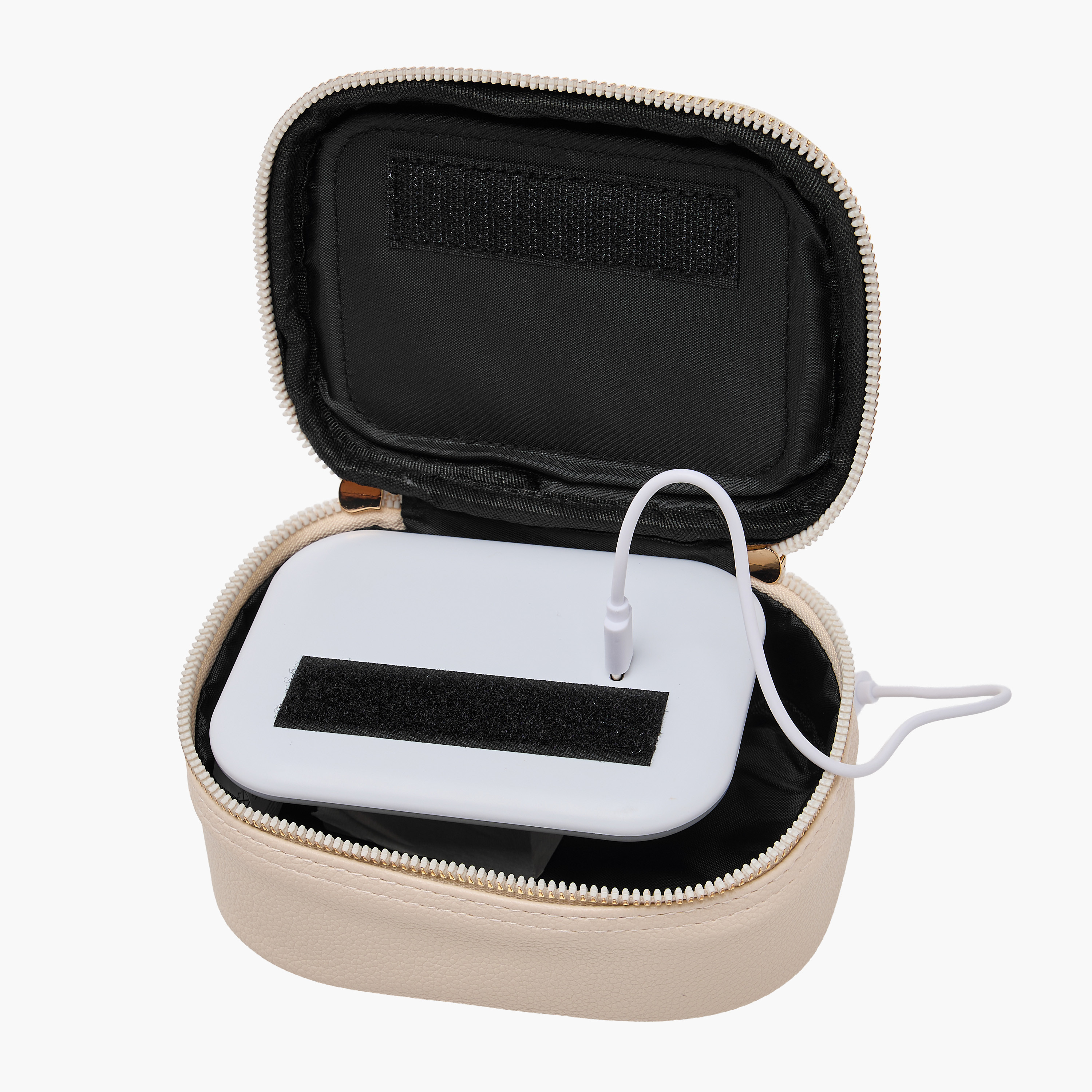 Cosmetic Pouch with LED Light and Mirror - 15x7x11.8 cms-beautyandpersonalcare-makeup-brushesandaccessories-makeuppouches-image-10
