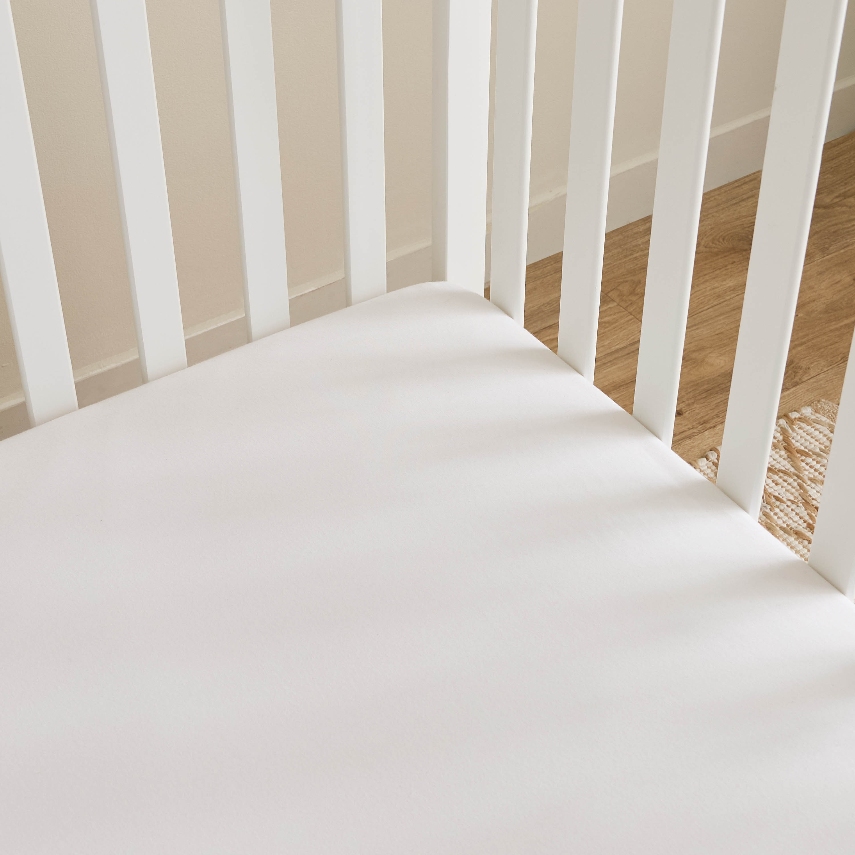 Juniors Julian Crib with Adjustable Height and Guard Rails (Up to 36 months)-baby-nursery-furniture-cribsandbeds-babycribs-image-10
