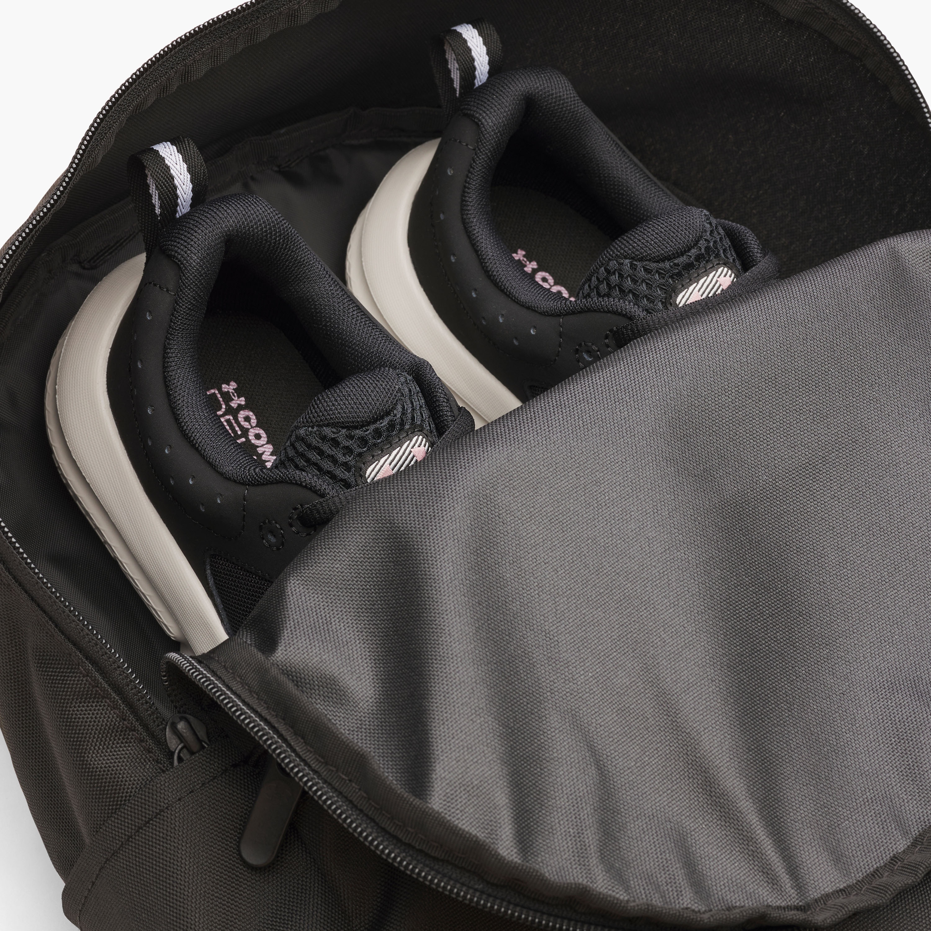 Under Armour Essential Printed Backpack Set 6000991 | OE-school-bagsandbackpacks-sets-image-3