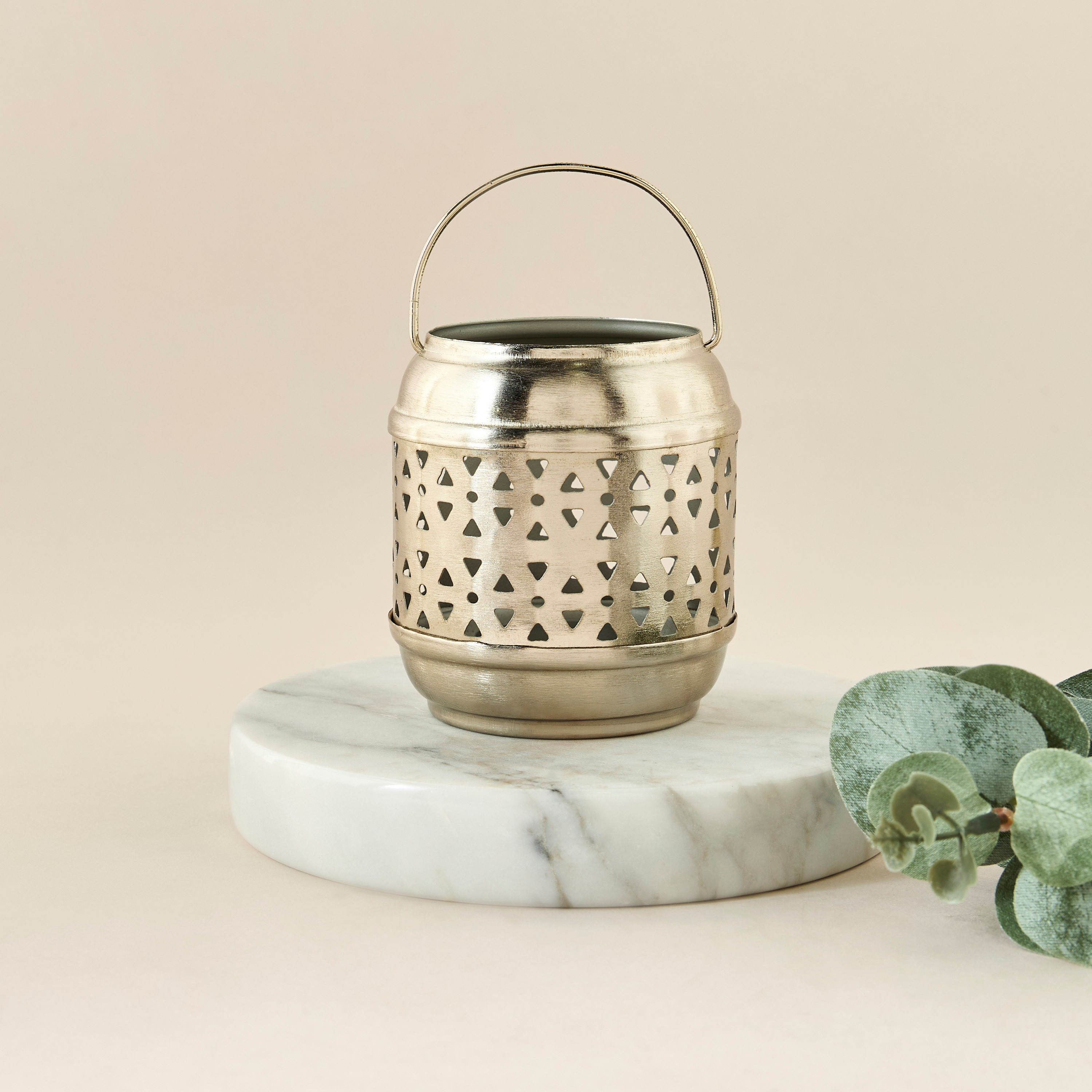 Cutout Detail Metal Lantern with Handle-household-decor-candleholdersandlanterns-image-1
