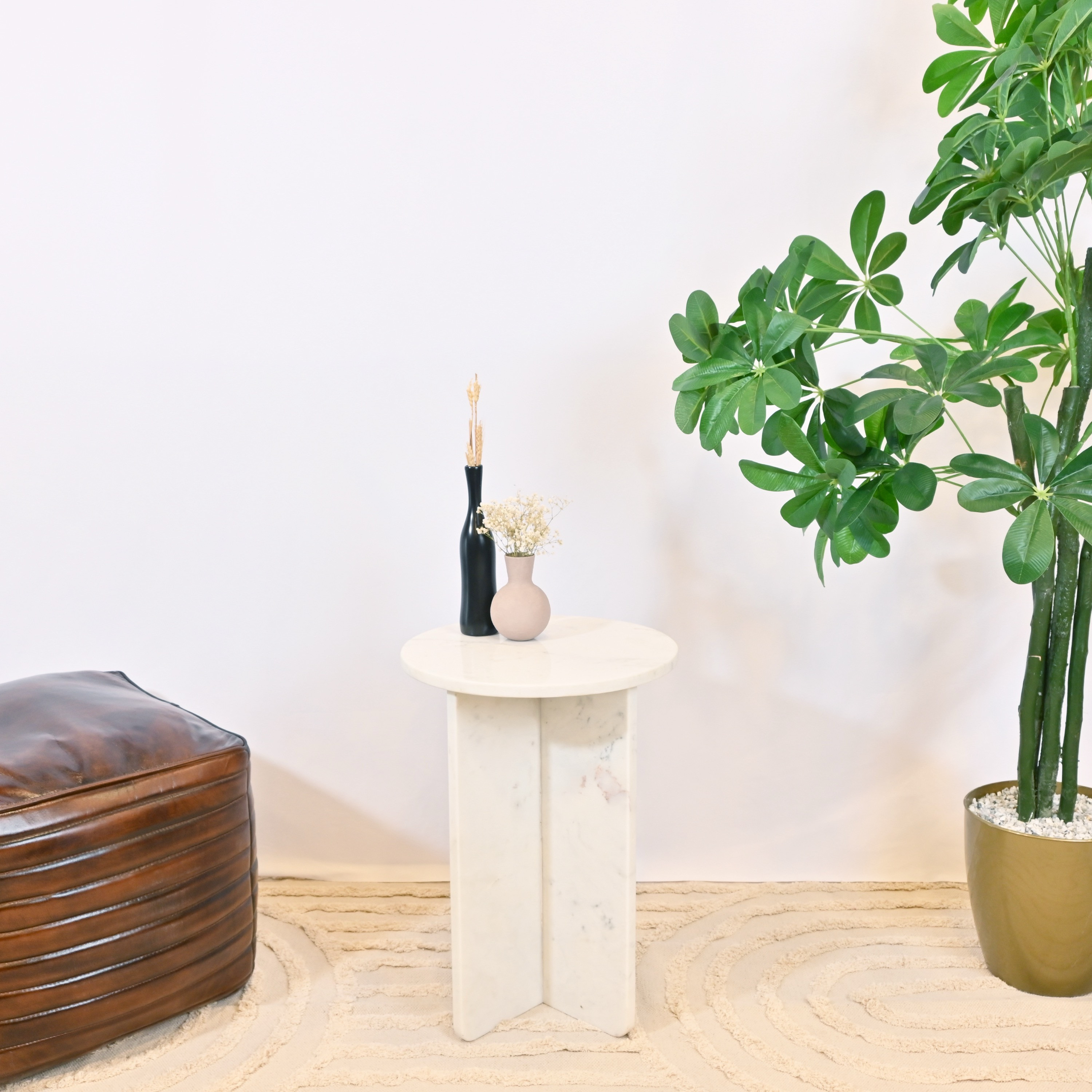 طاولة جانبية بسطح رخام صنعت بواسطة لايف ستايل-furniture-livingroom-sideandendtables-image-1